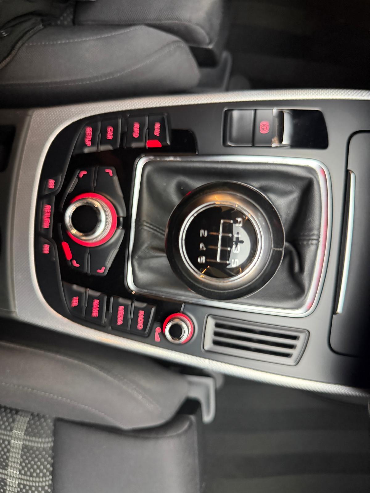 AUDI A4 Avant 2.0 TDI 143-image-22