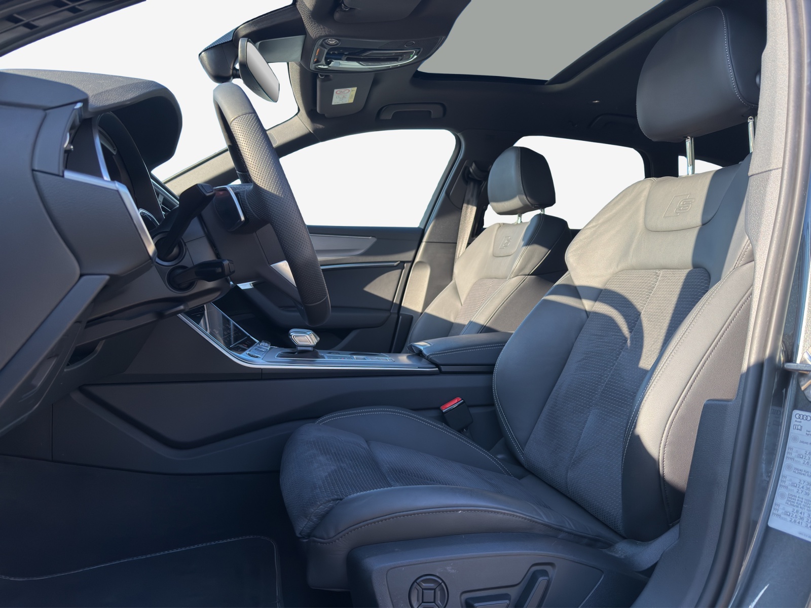 AUDI A6 Avant 55 TFSIe S line quattro S-tronic-image-8