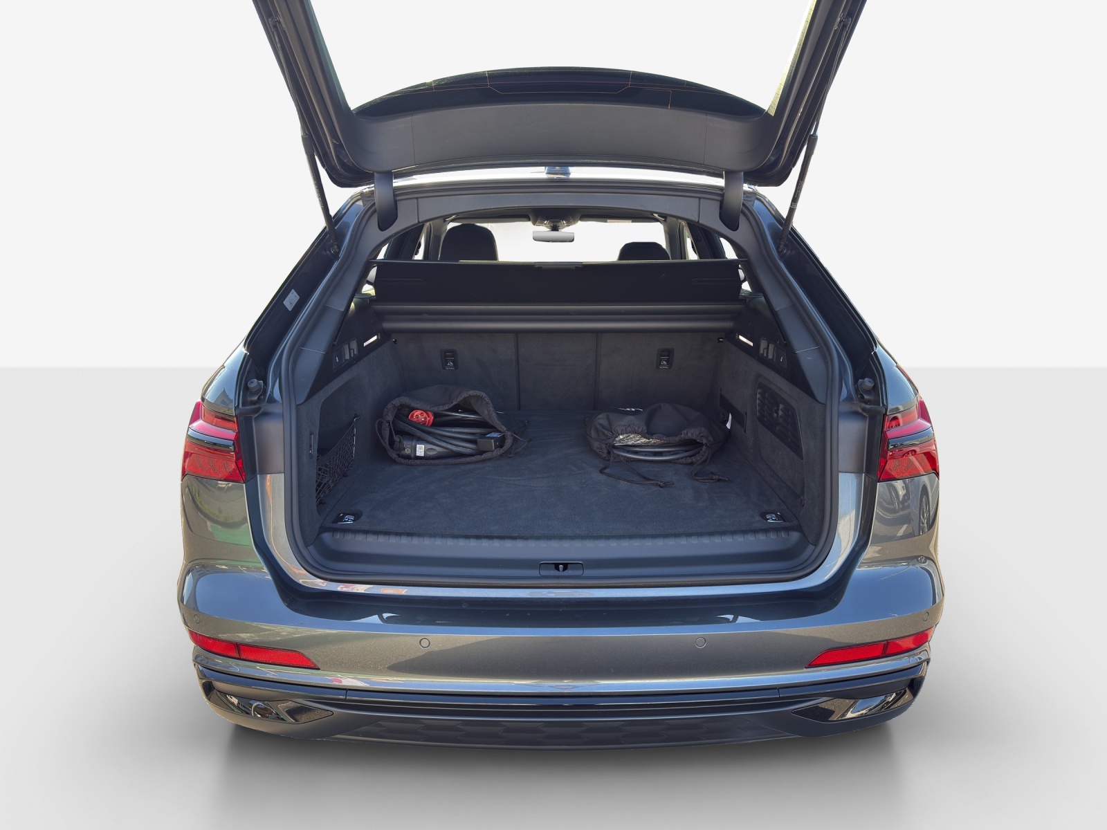 AUDI A6 Avant 55 TFSIe S line quattro S-tronic-image-13
