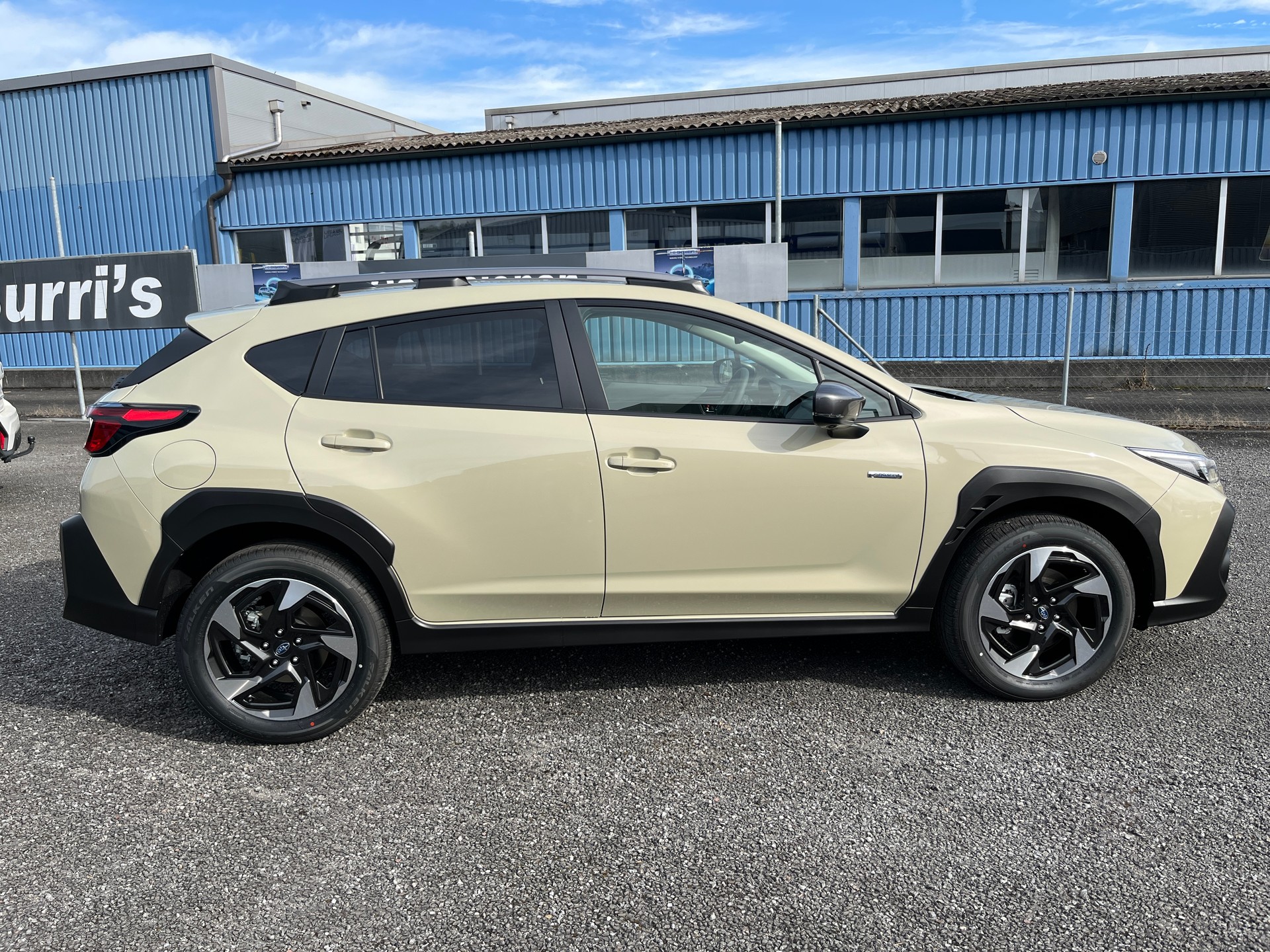 SUBARU Crosstrek 2.0 e-Boxer Luxury AWD Lineartronic-image-14