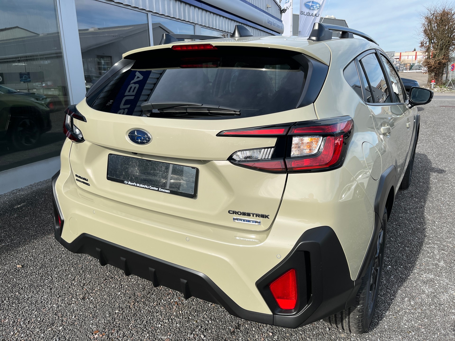SUBARU Crosstrek 2.0 e-Boxer Luxury AWD Lineartronic-image-5