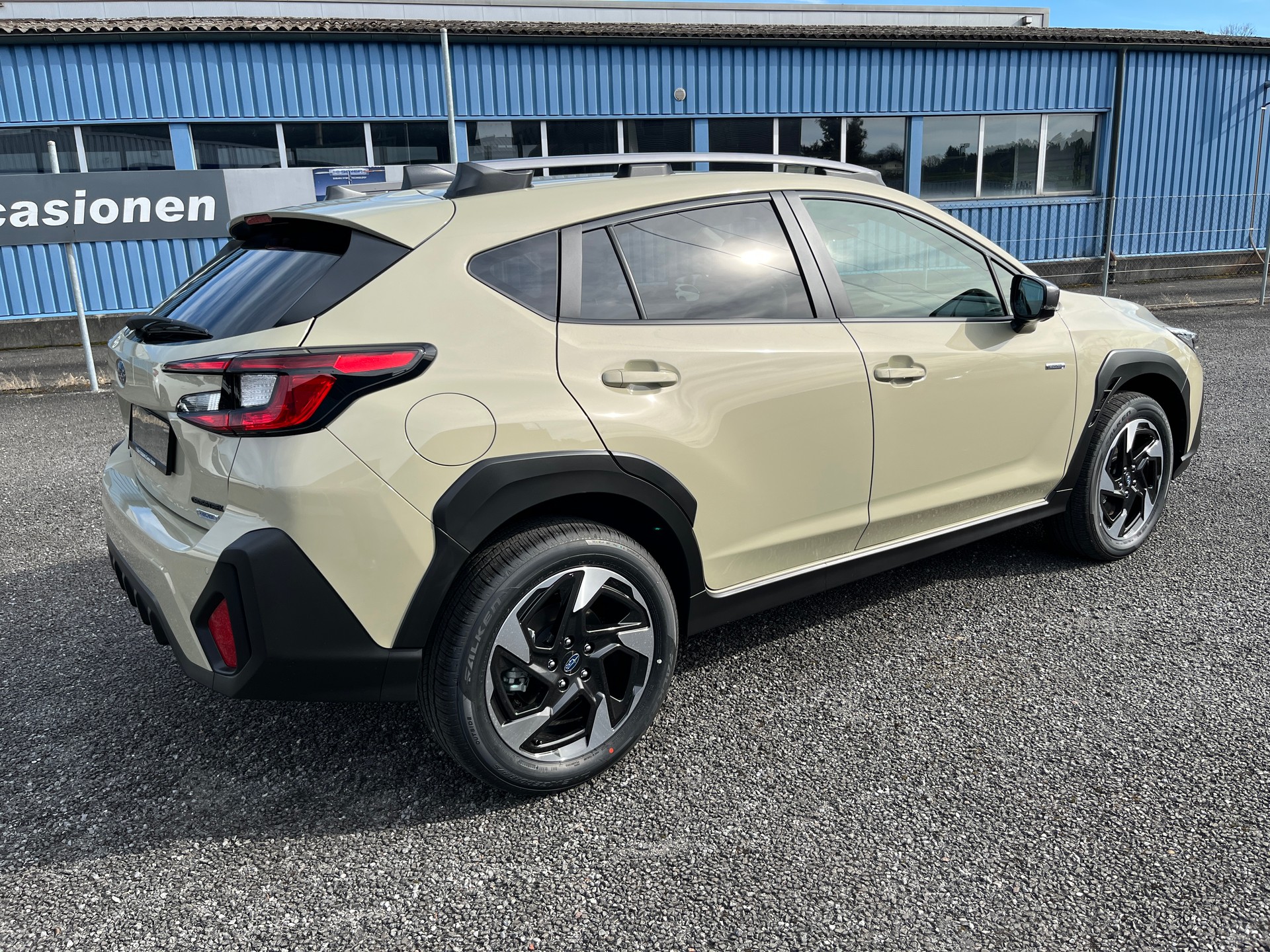 SUBARU Crosstrek 2.0 e-Boxer Luxury AWD Lineartronic-image-16