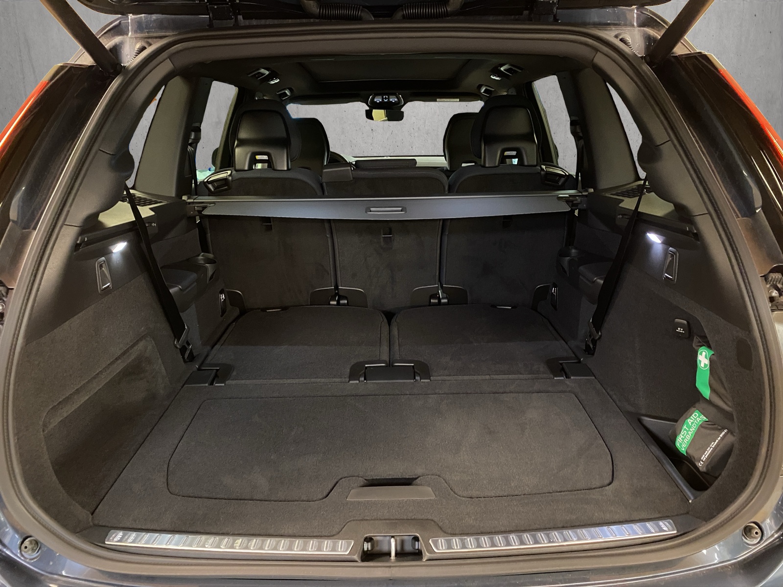 VOLVO XC90 B5 Benzin Mild Hybrid AWD Plus Bright Geartronic-image-13