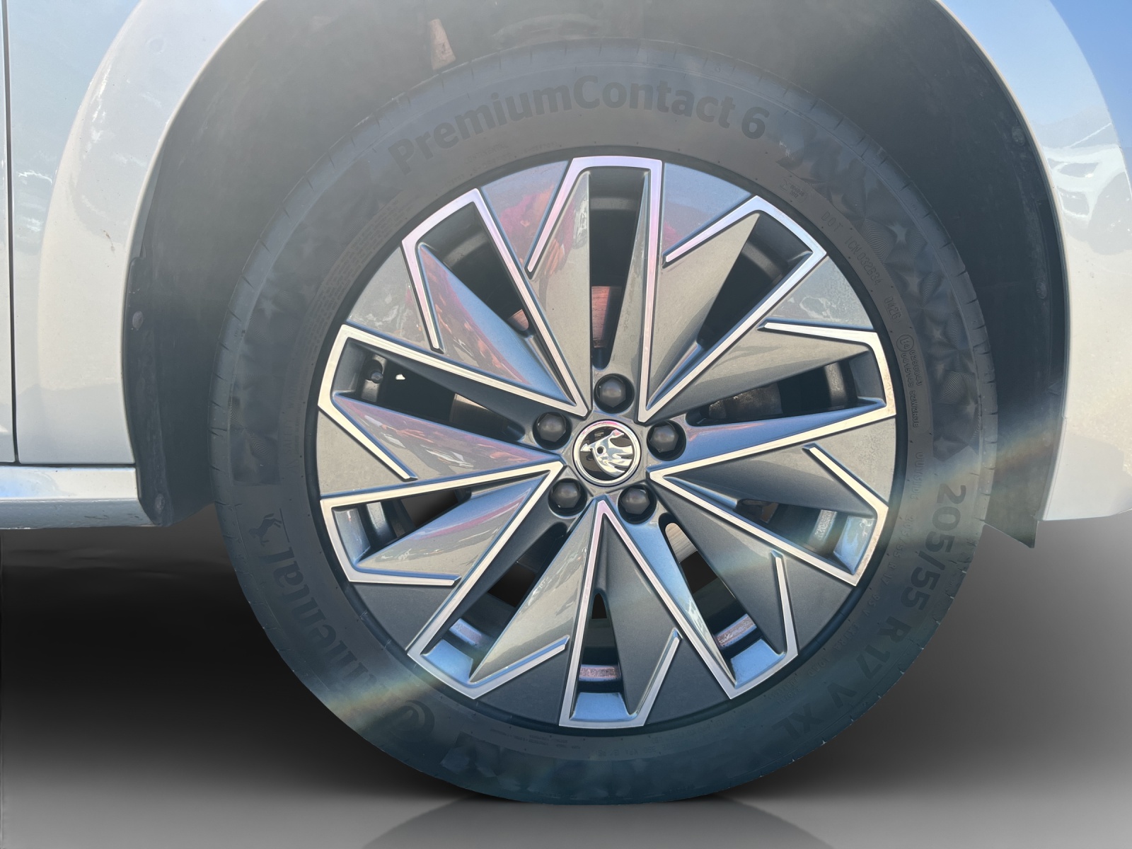 SKODA Kamiq 1.0 TSI Tour DSG-image-14