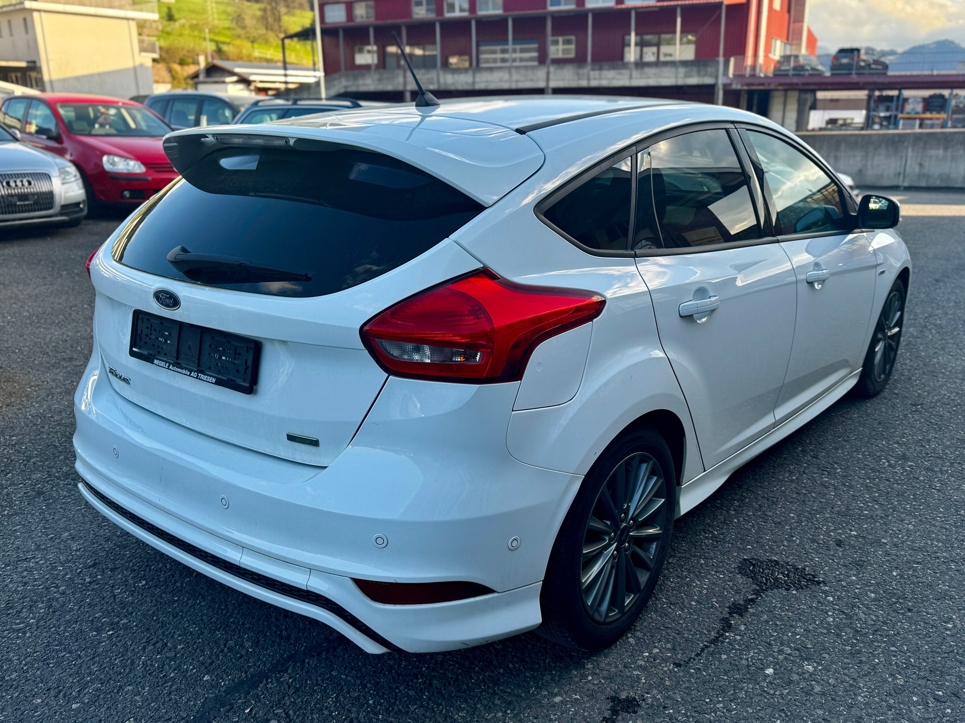 FORD Focus 1.0 SCTi ST Line-image-5