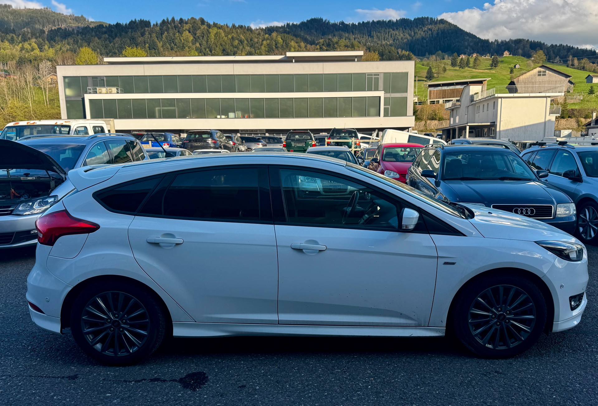 FORD Focus 1.0 SCTi ST Line-image-6