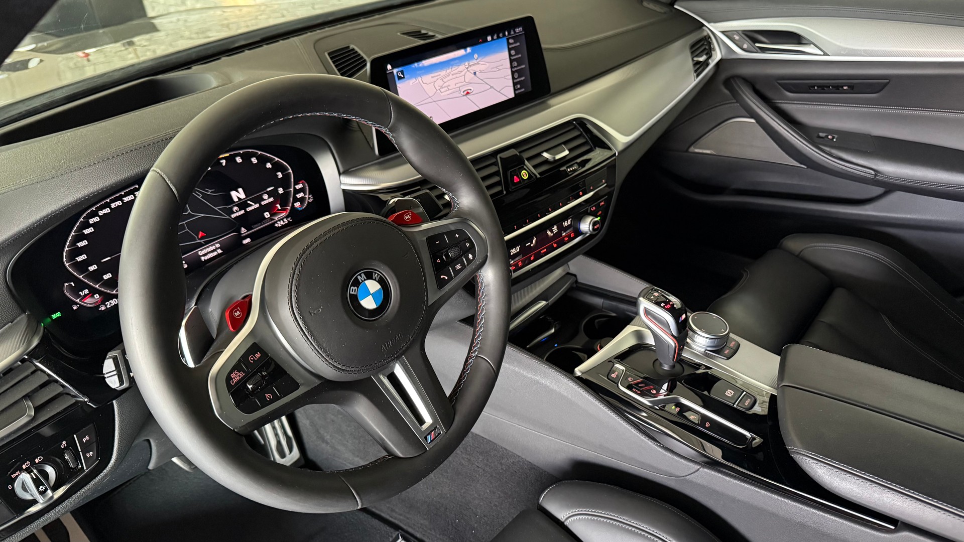 BMW M5 xDrive Competition-image-20