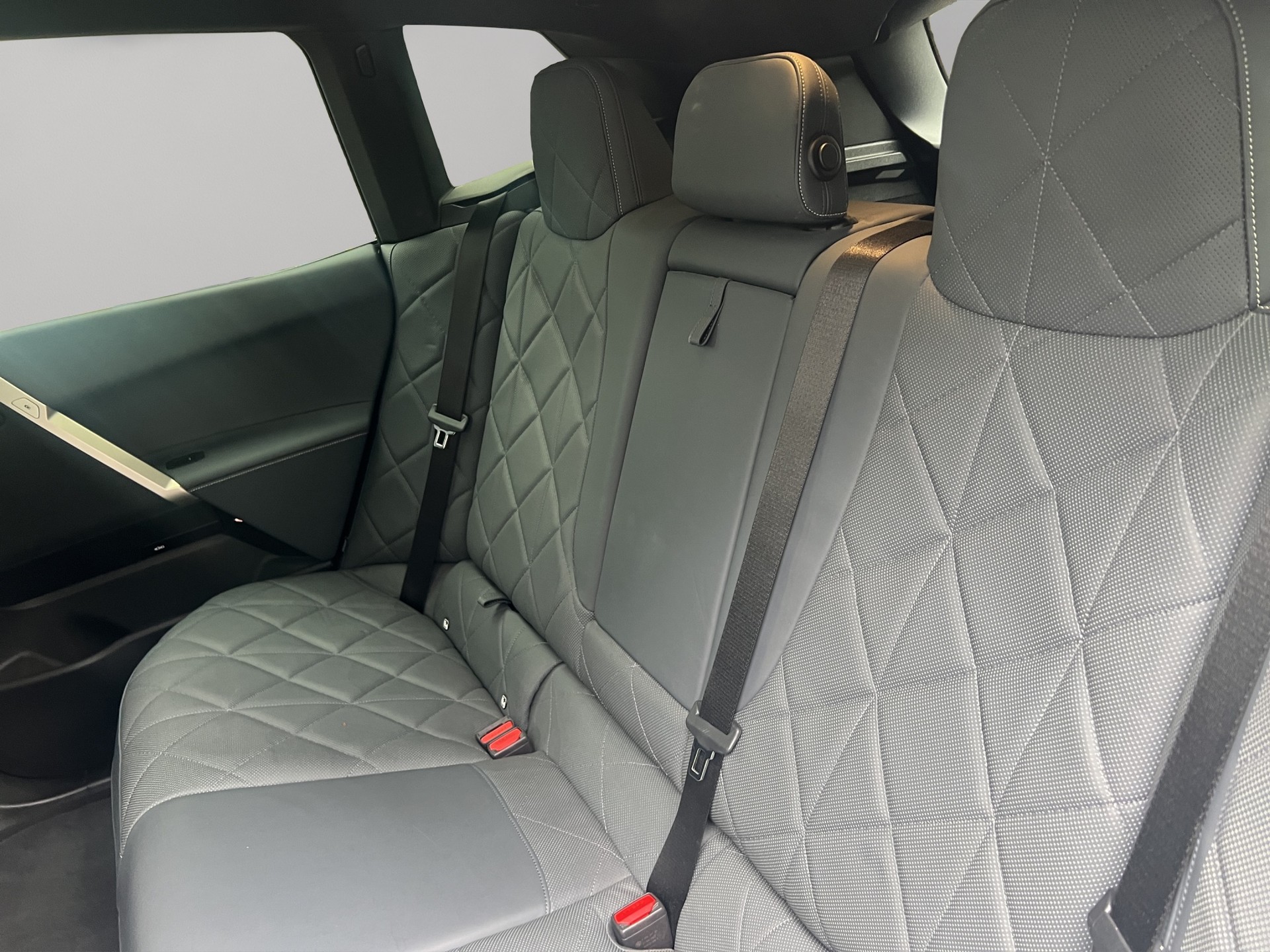 BMW iX xDrive50-image-19