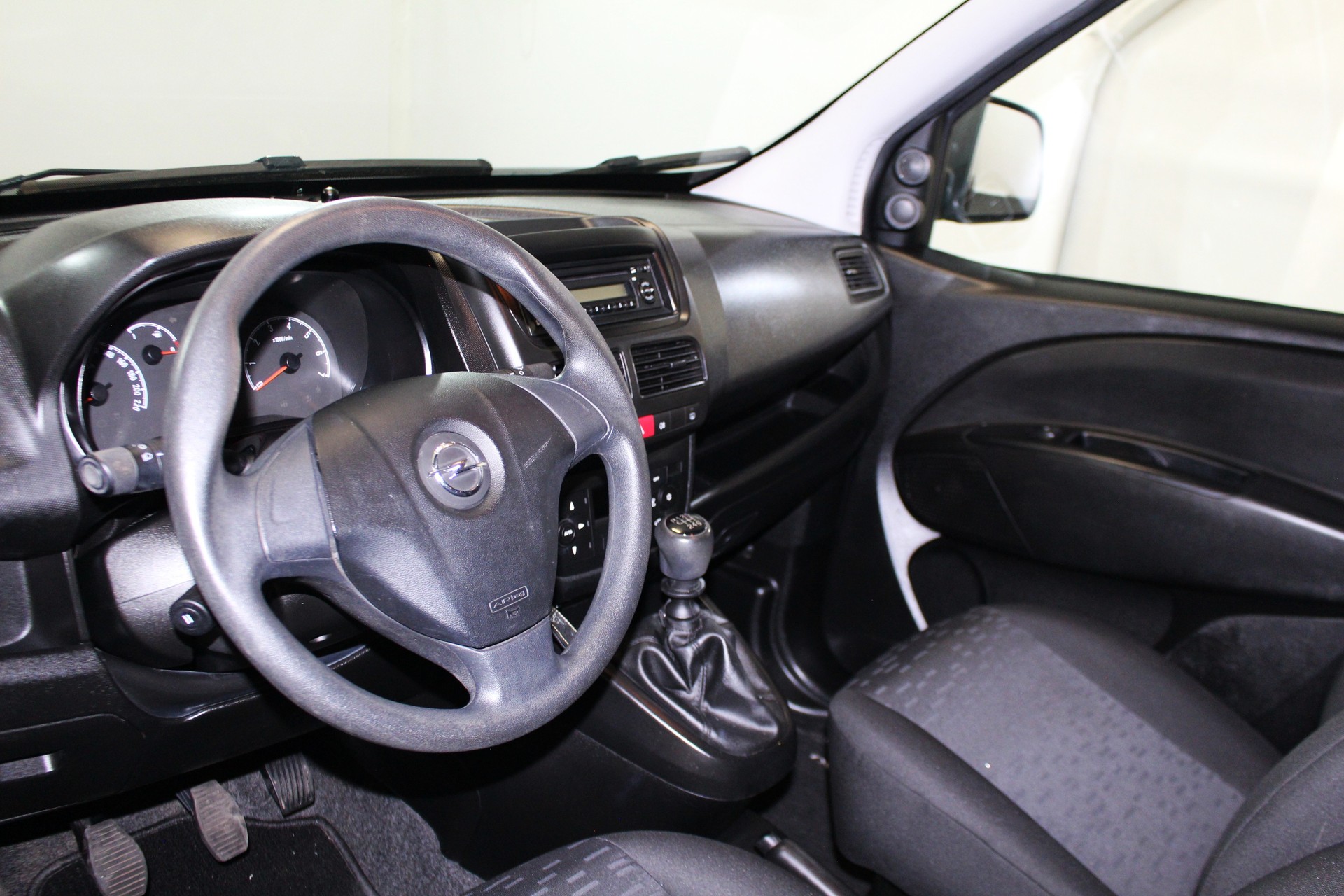 OPEL Combo Kombi 2.4 t L2 H1 1.4 Turbo-image-11