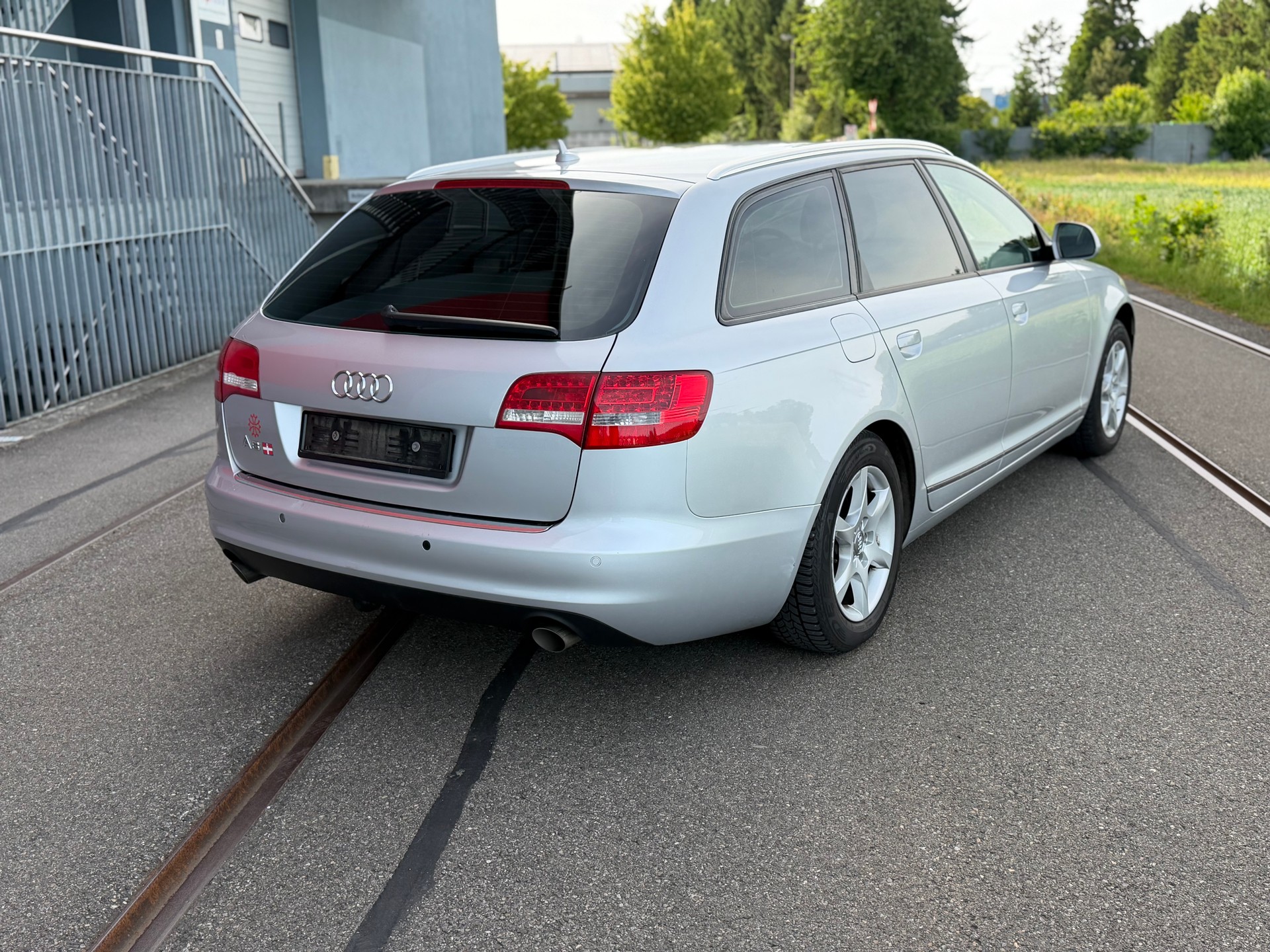 AUDI A6 Avant 2.0 TDIe-image-4