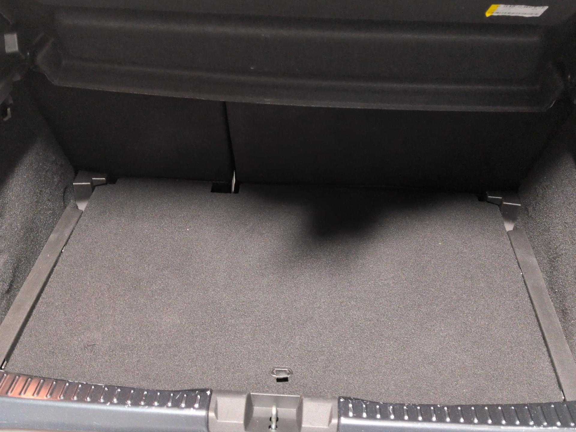 DACIA Sandero Stepway TCe 90 Expression CVT-image-15
