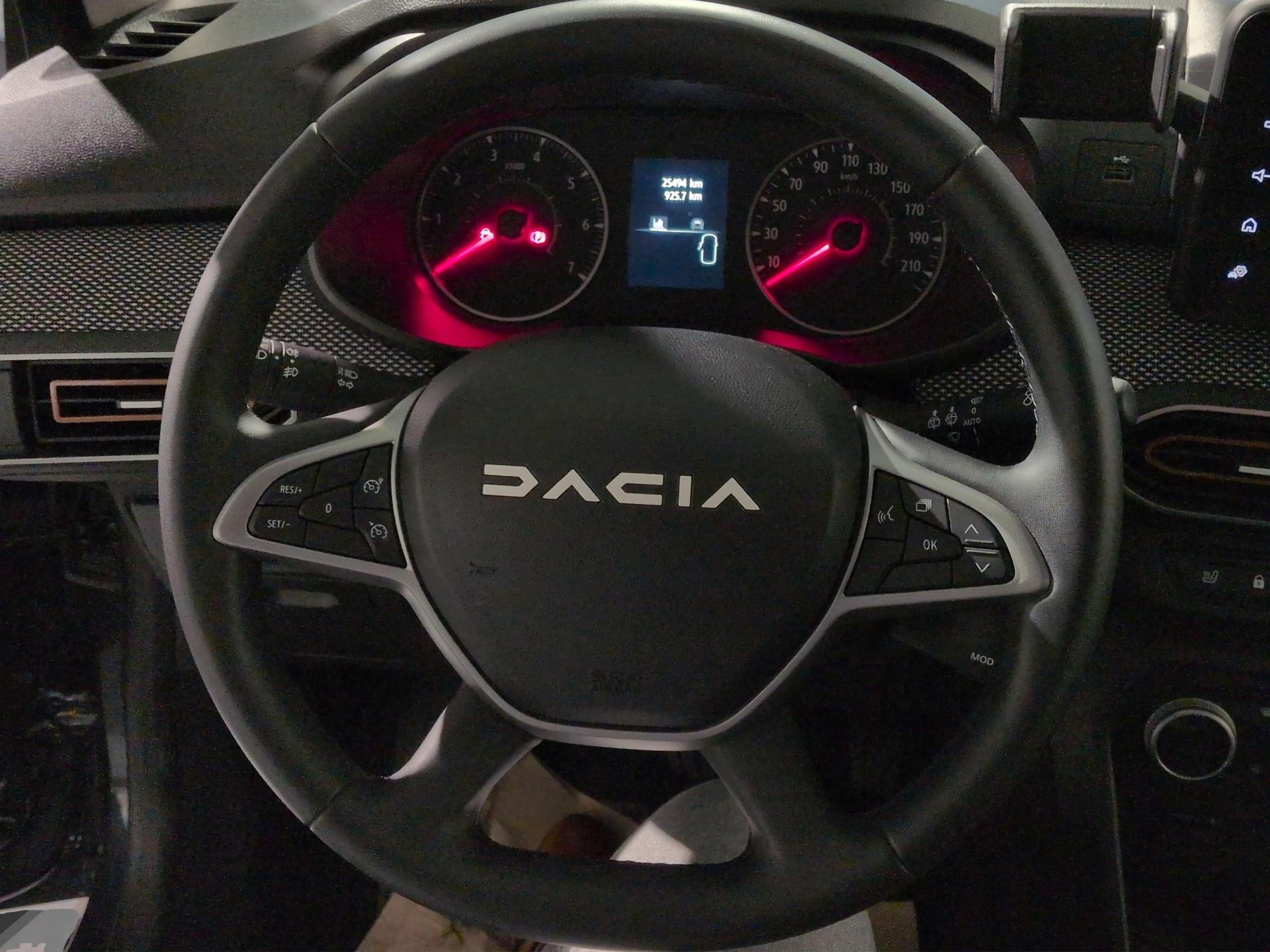 DACIA Sandero Stepway TCe 90 Expression CVT-image-9