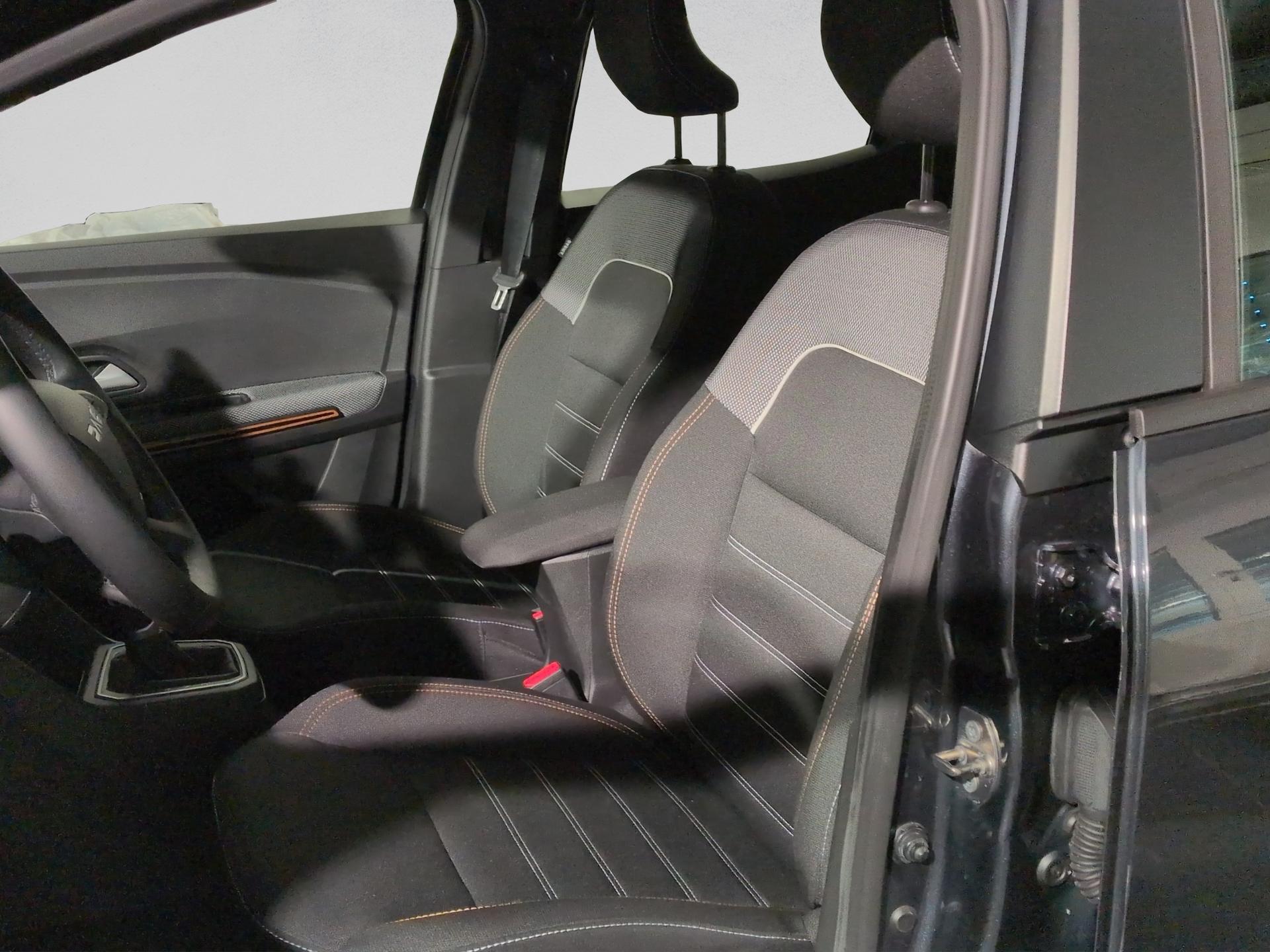 DACIA Sandero Stepway TCe 90 Expression CVT-image-8