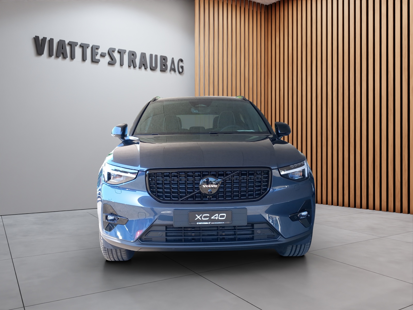 VOLVO XC40 2.0 B4 MH Black Edition-image-7