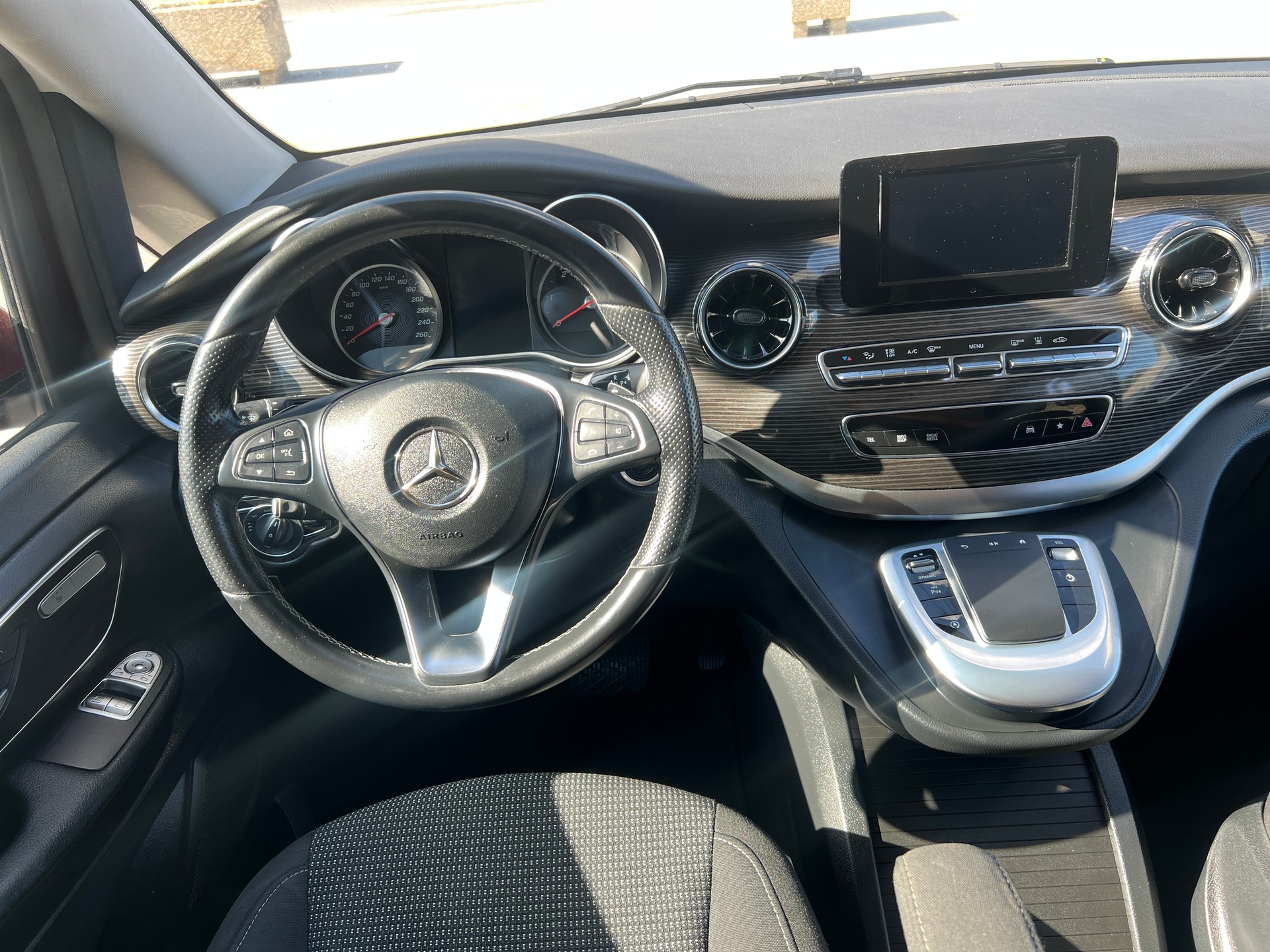 MERCEDES-BENZ V 250 d lang Trend 9G-Tronic-image-13