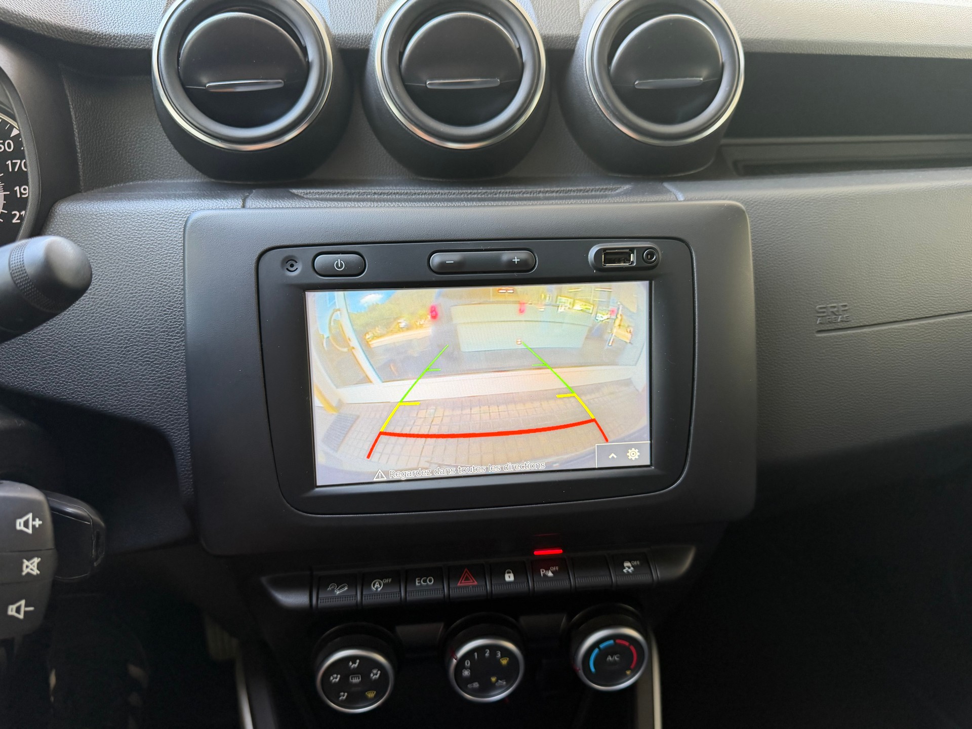 DACIA Duster dCi 115 Celebration 4x4-image-11