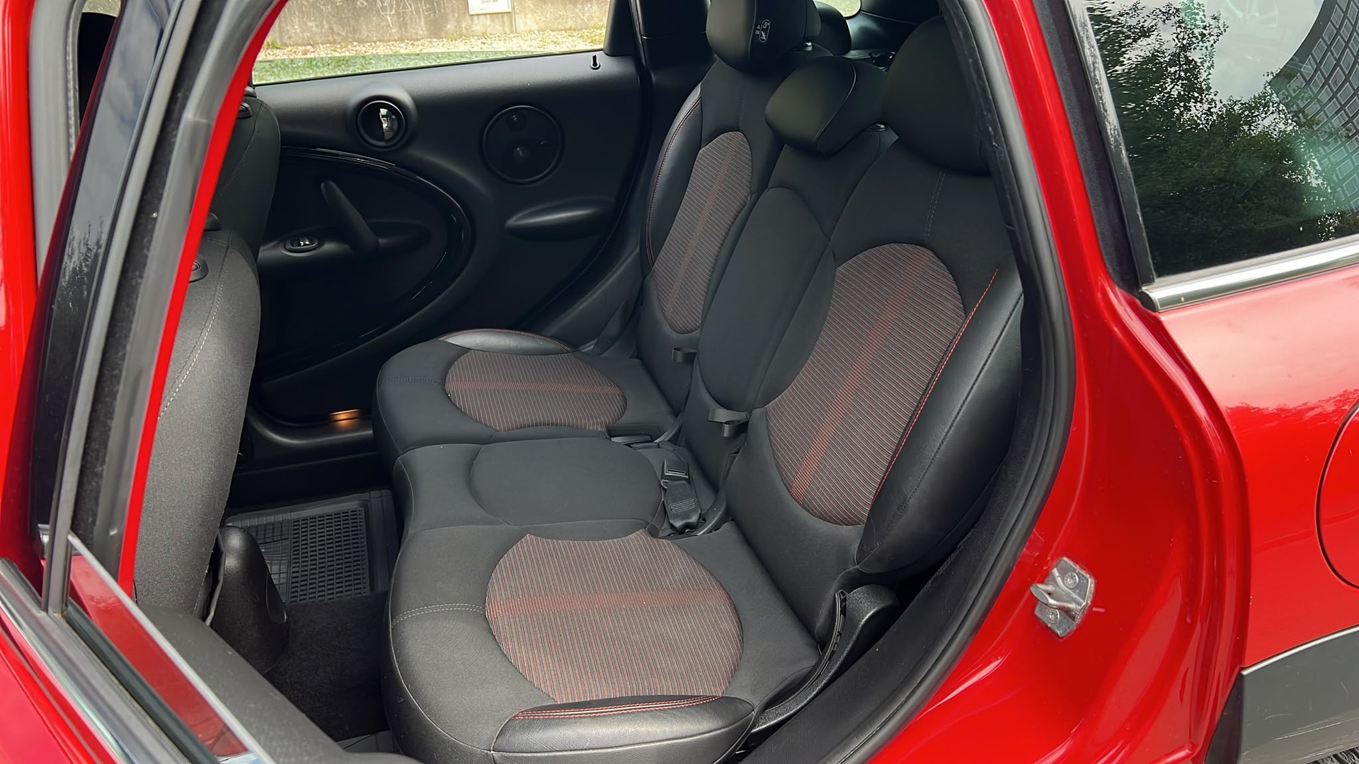 MINI Countryman Cooper S ALL4 Steptronic R60-image-17