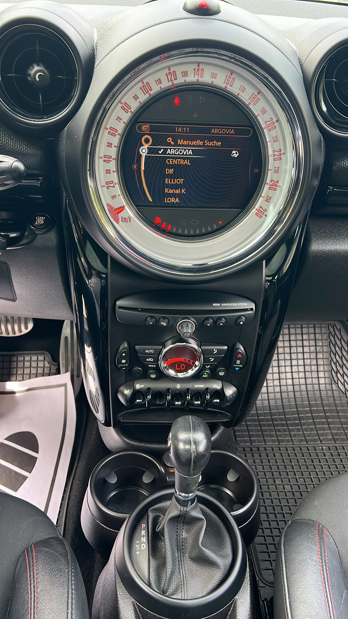 MINI Countryman Cooper S ALL4 Steptronic R60-image-12