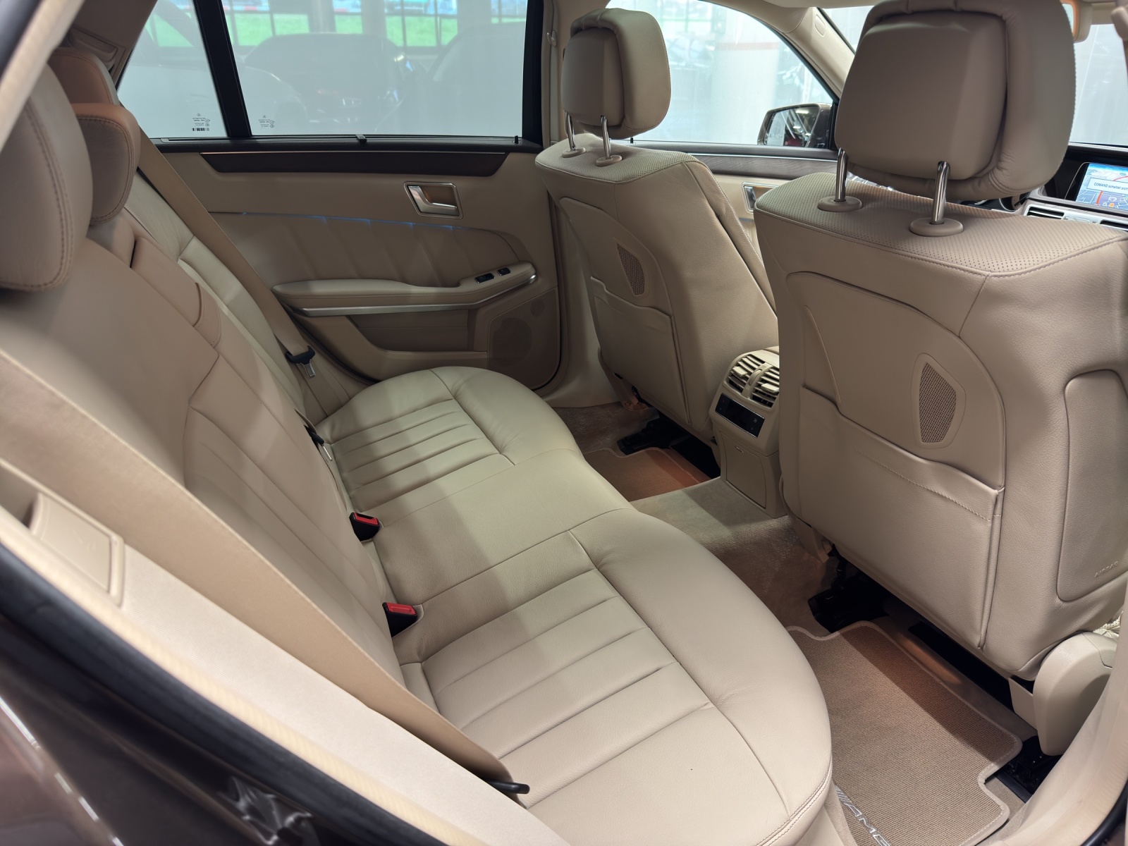 MERCEDES-BENZ E 300 CDI BT Hybrid Avantgarde-image-9