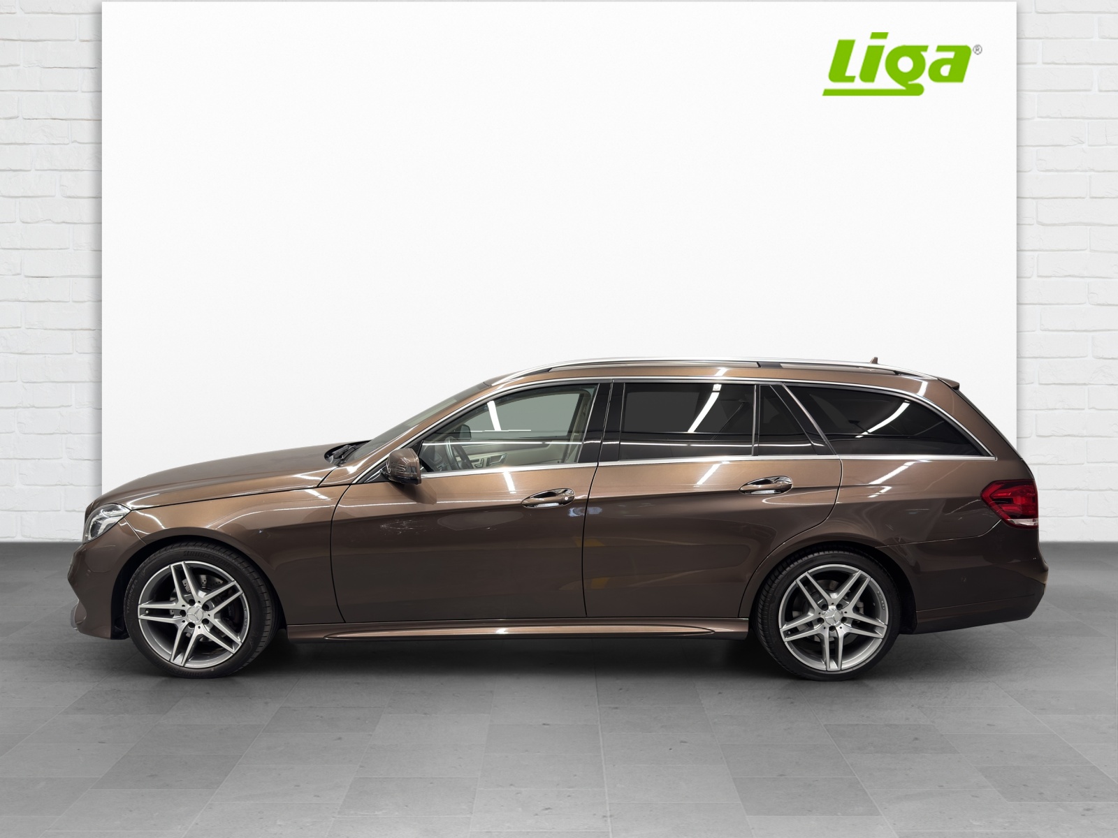 MERCEDES-BENZ E 300 CDI BT Hybrid Avantgarde-image-2