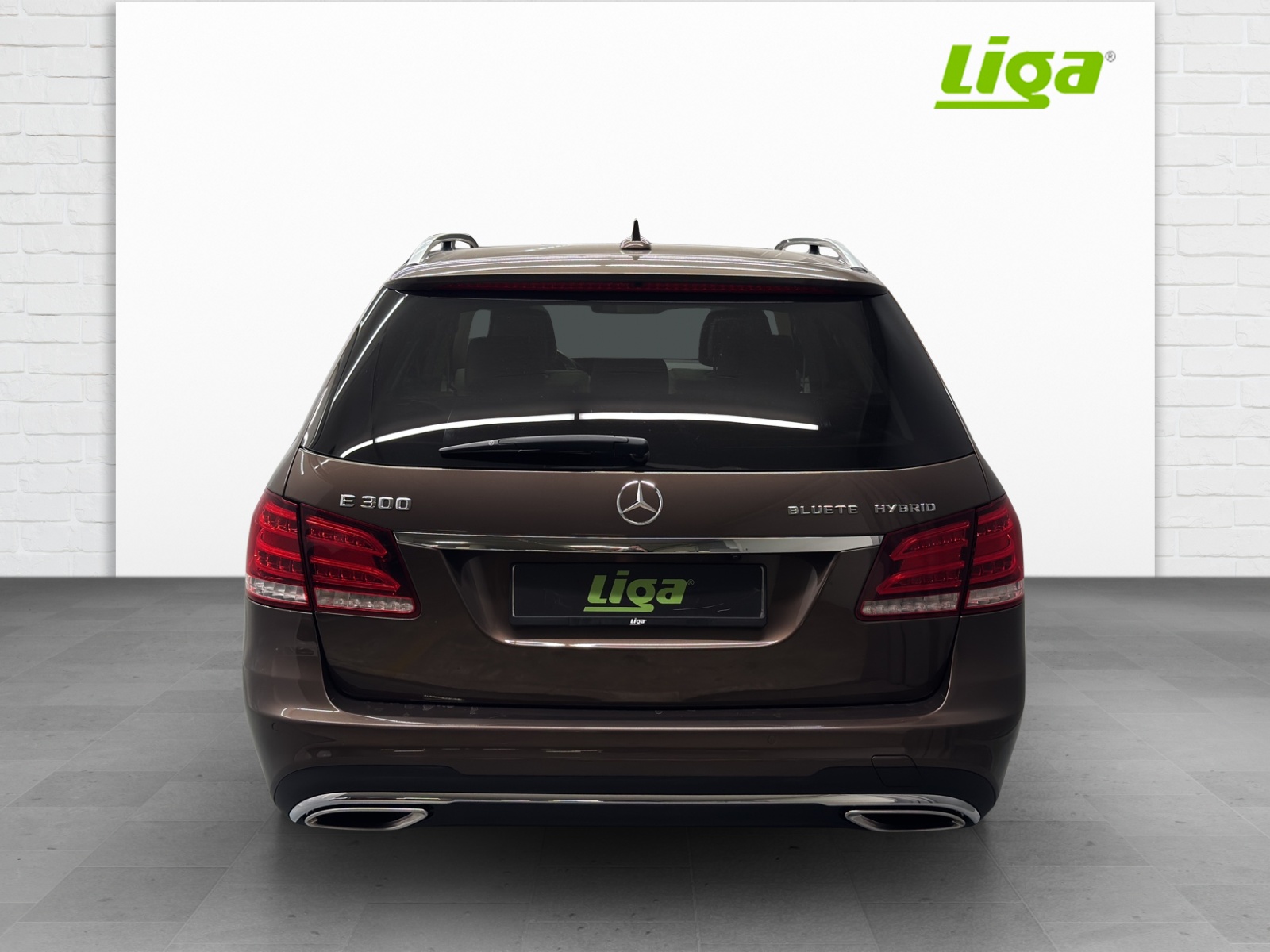 MERCEDES-BENZ E 300 CDI BT Hybrid Avantgarde-image-4