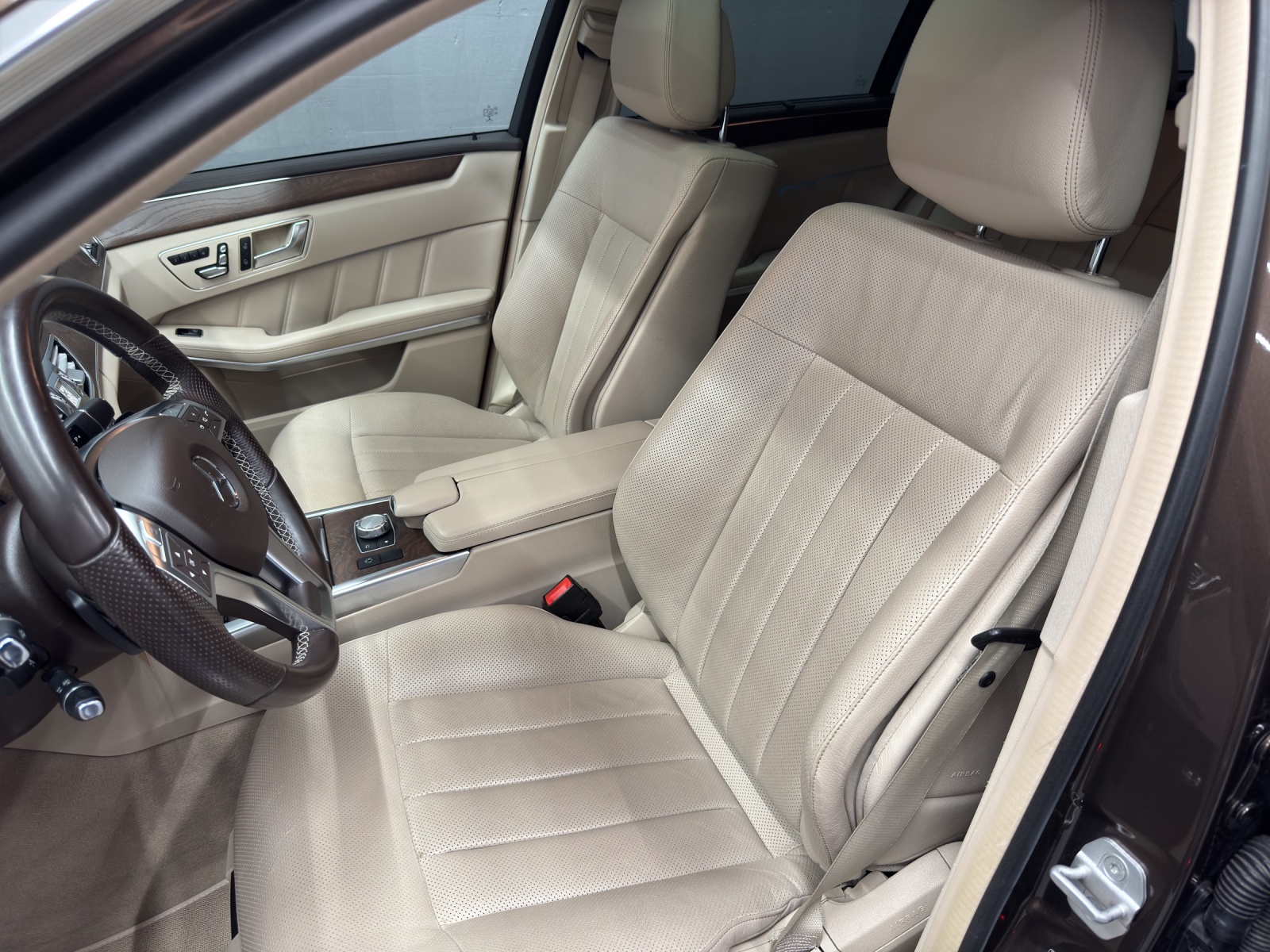 MERCEDES-BENZ E 300 CDI BT Hybrid Avantgarde-image-14