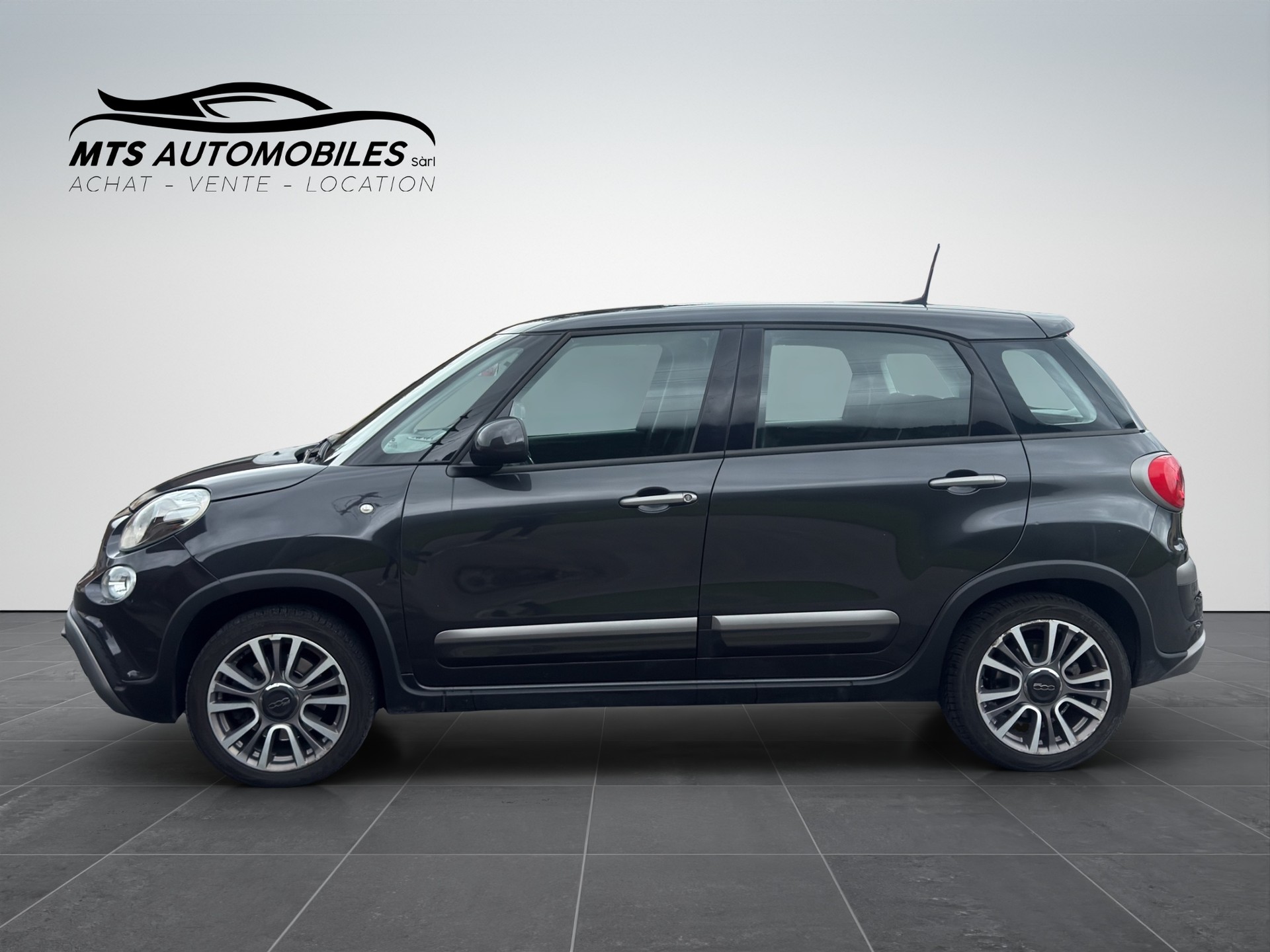 FIAT 500L 1.4 TB-image-2