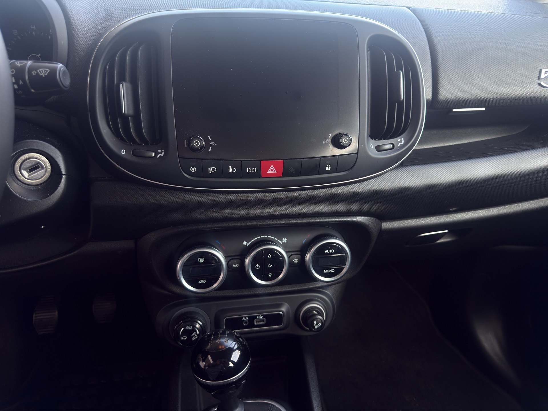 FIAT 500L 1.4 TB 16V Cross-image-12