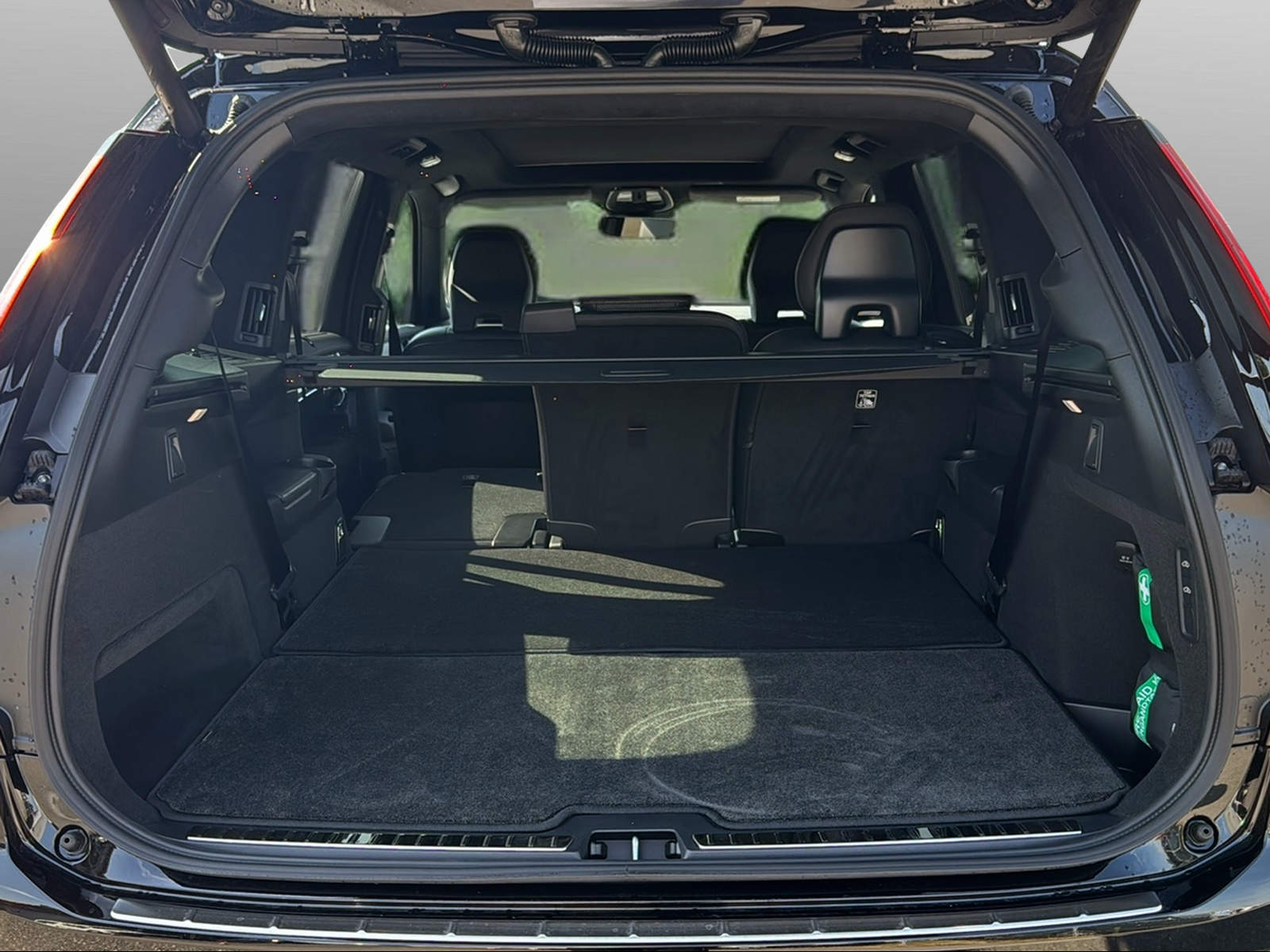 VOLVO XC90 2.0 T8 TE Black Edition eAWD-image-15