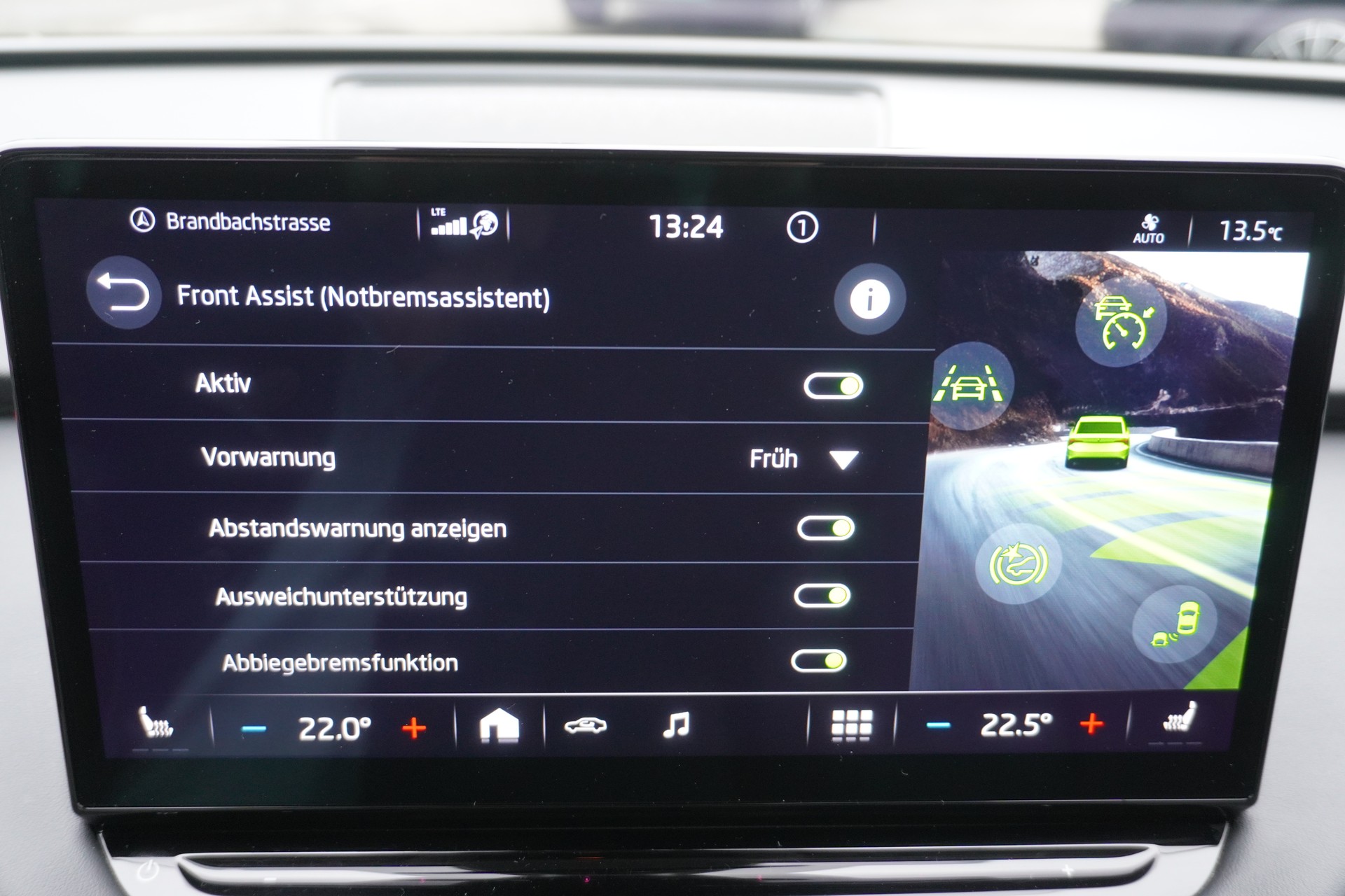 SKODA Enyaq iV 80-image-27