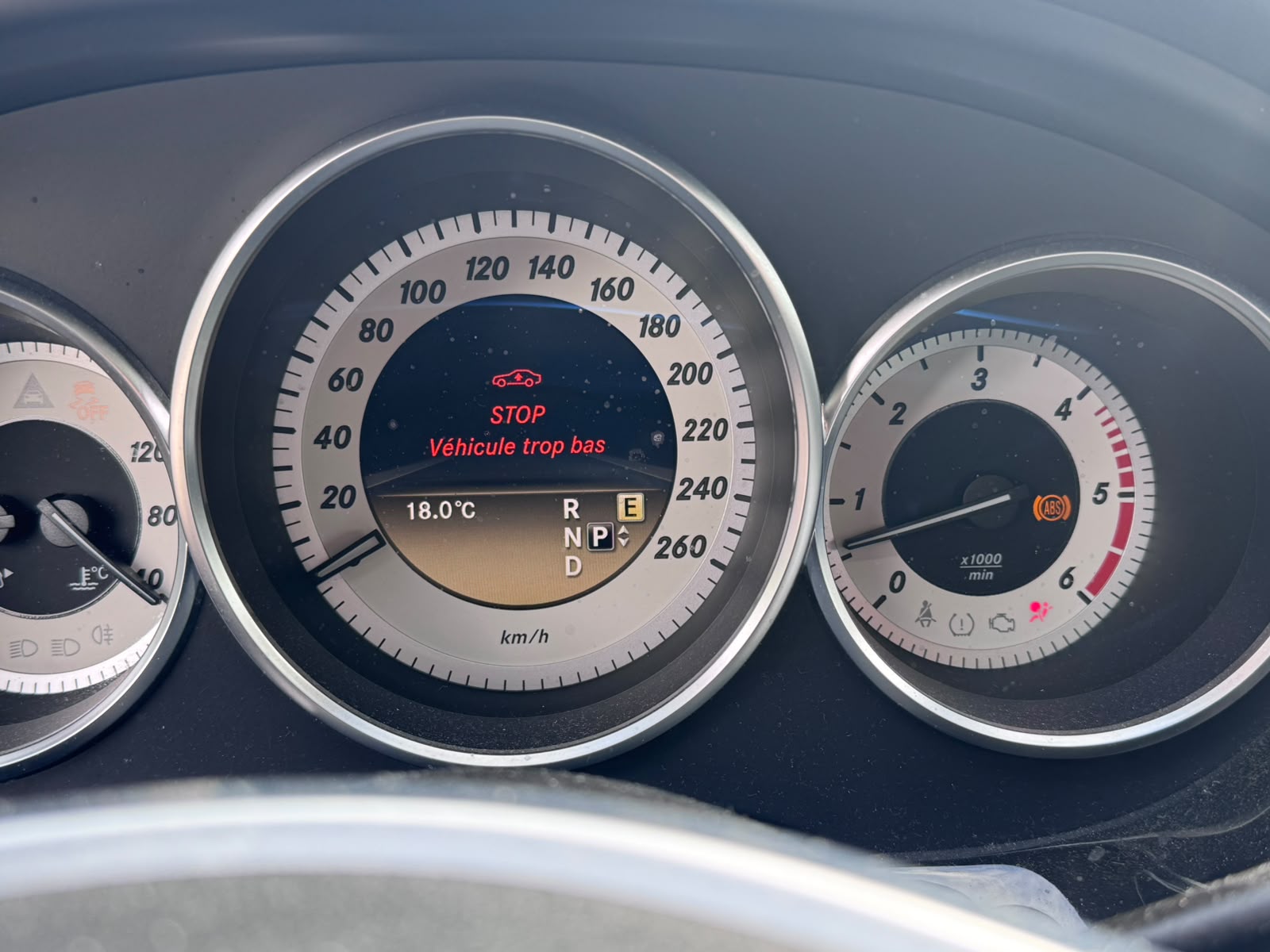 MERCEDES-BENZ CLS 350 CDI 4Matic 7G-Tronic-image-17