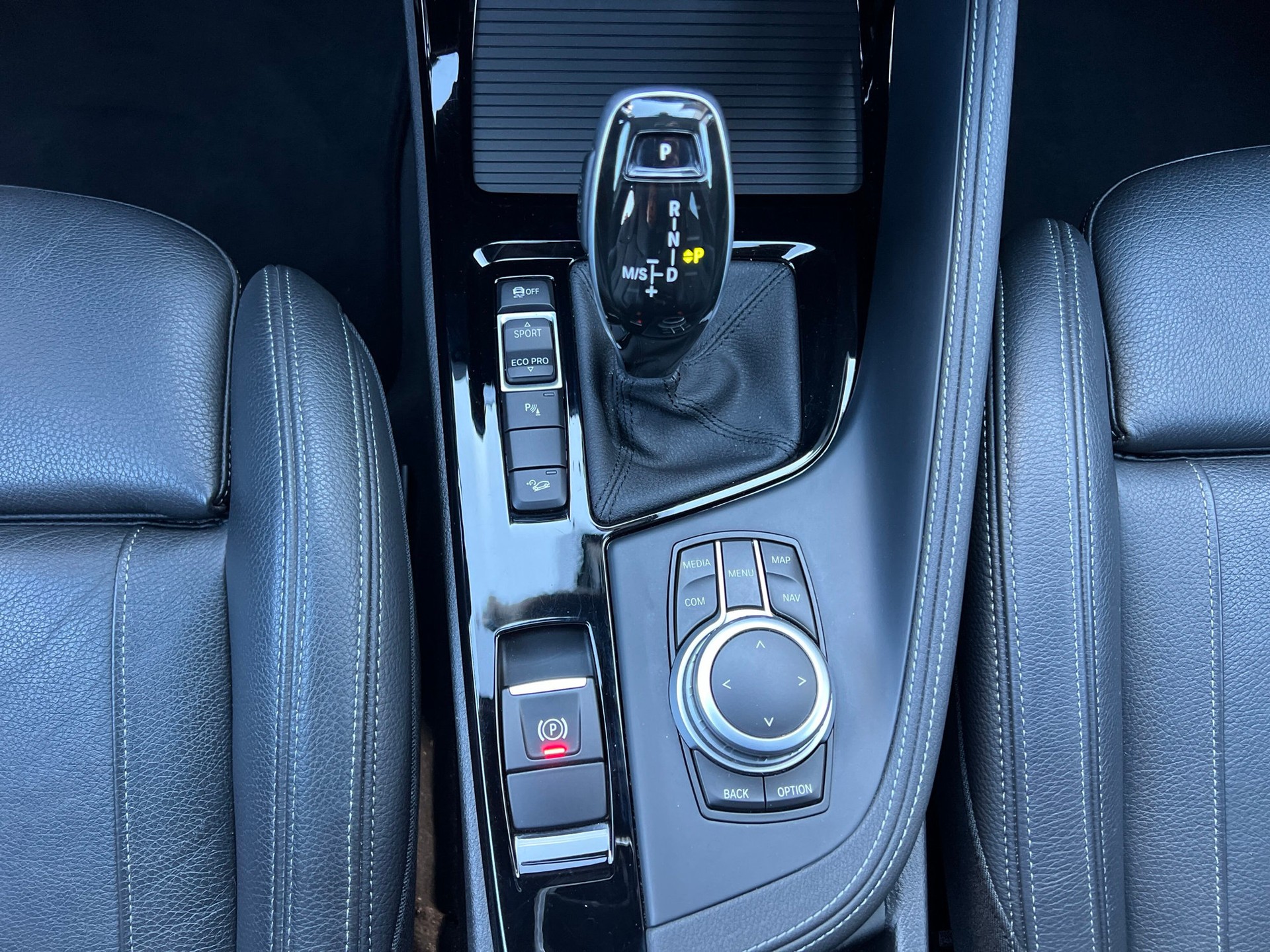 BMW X2 xDrive 20d M Sport Steptronic-image-12