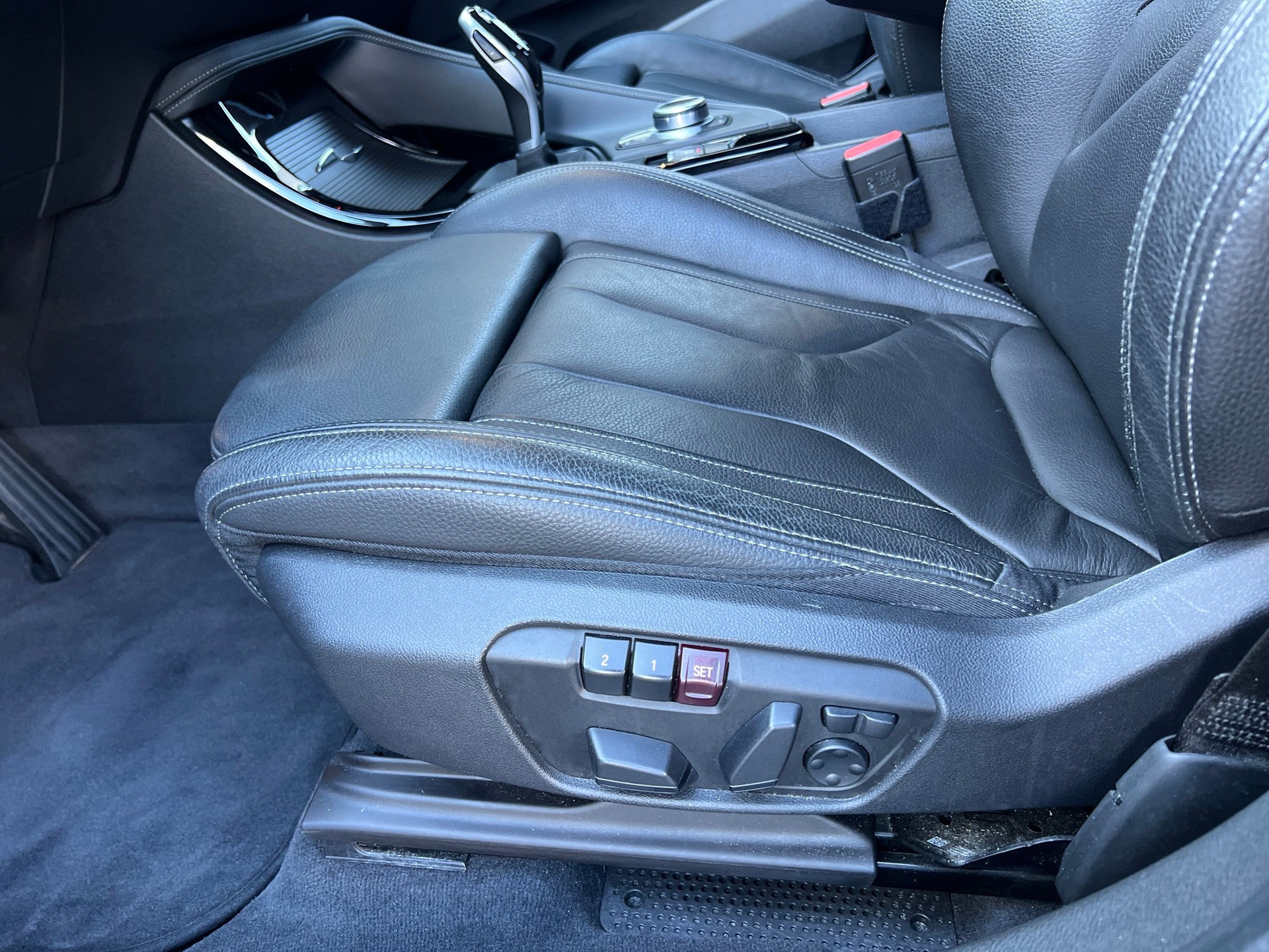 BMW X2 xDrive 20d M Sport Steptronic-image-17