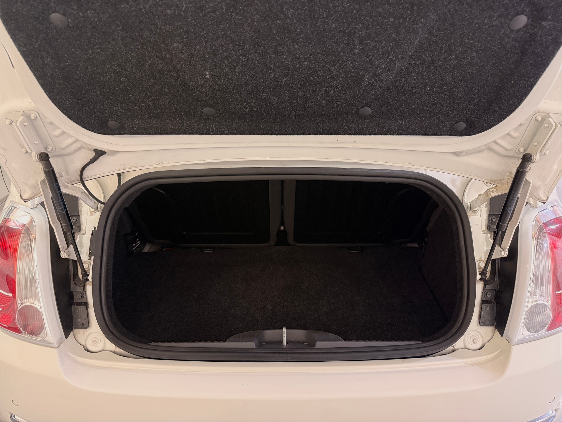 FIAT 500C 1.2 Lounge-image-11
