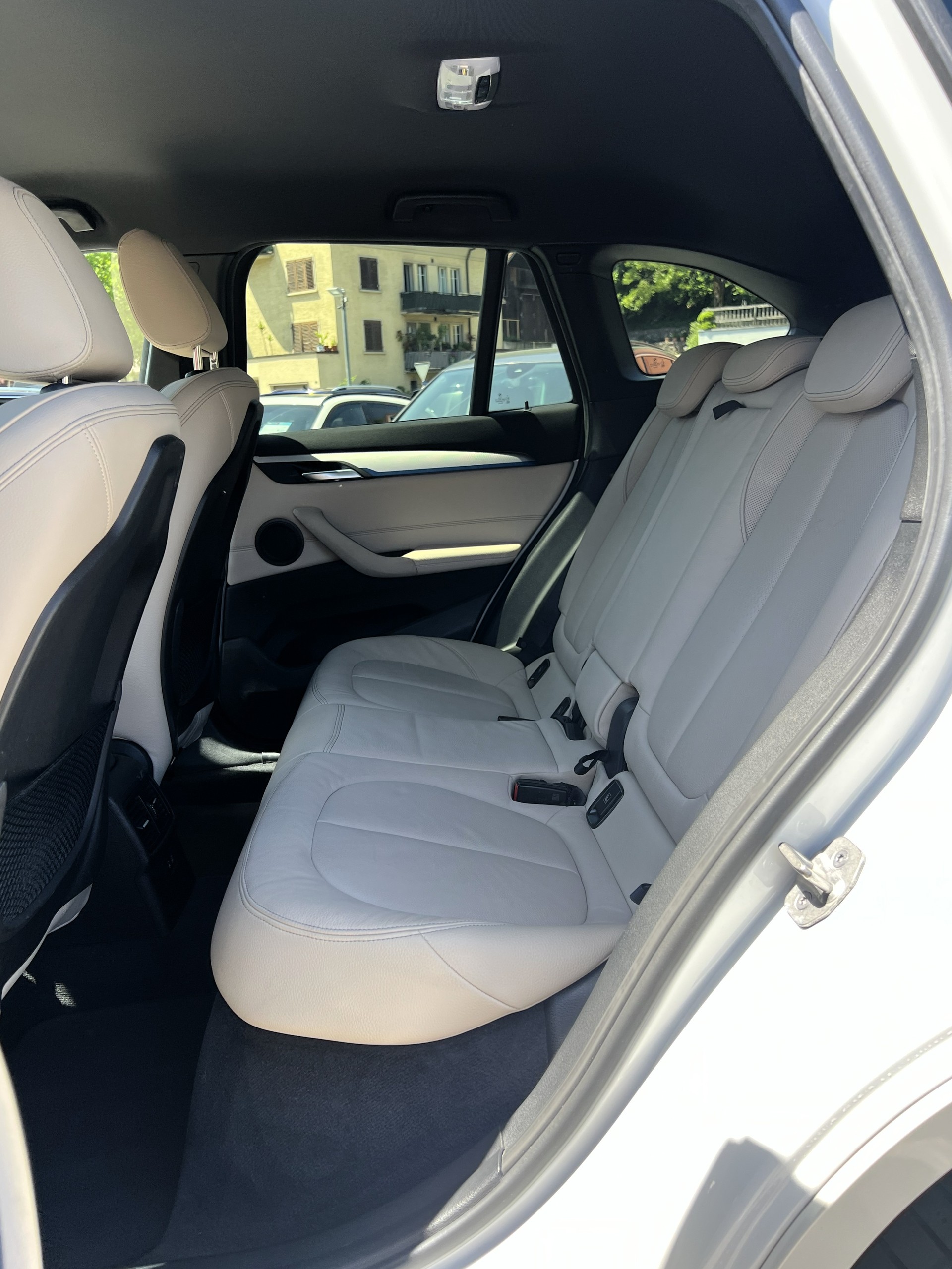 BMW X1 xDrive 25e M Sport Steptronic-image-13