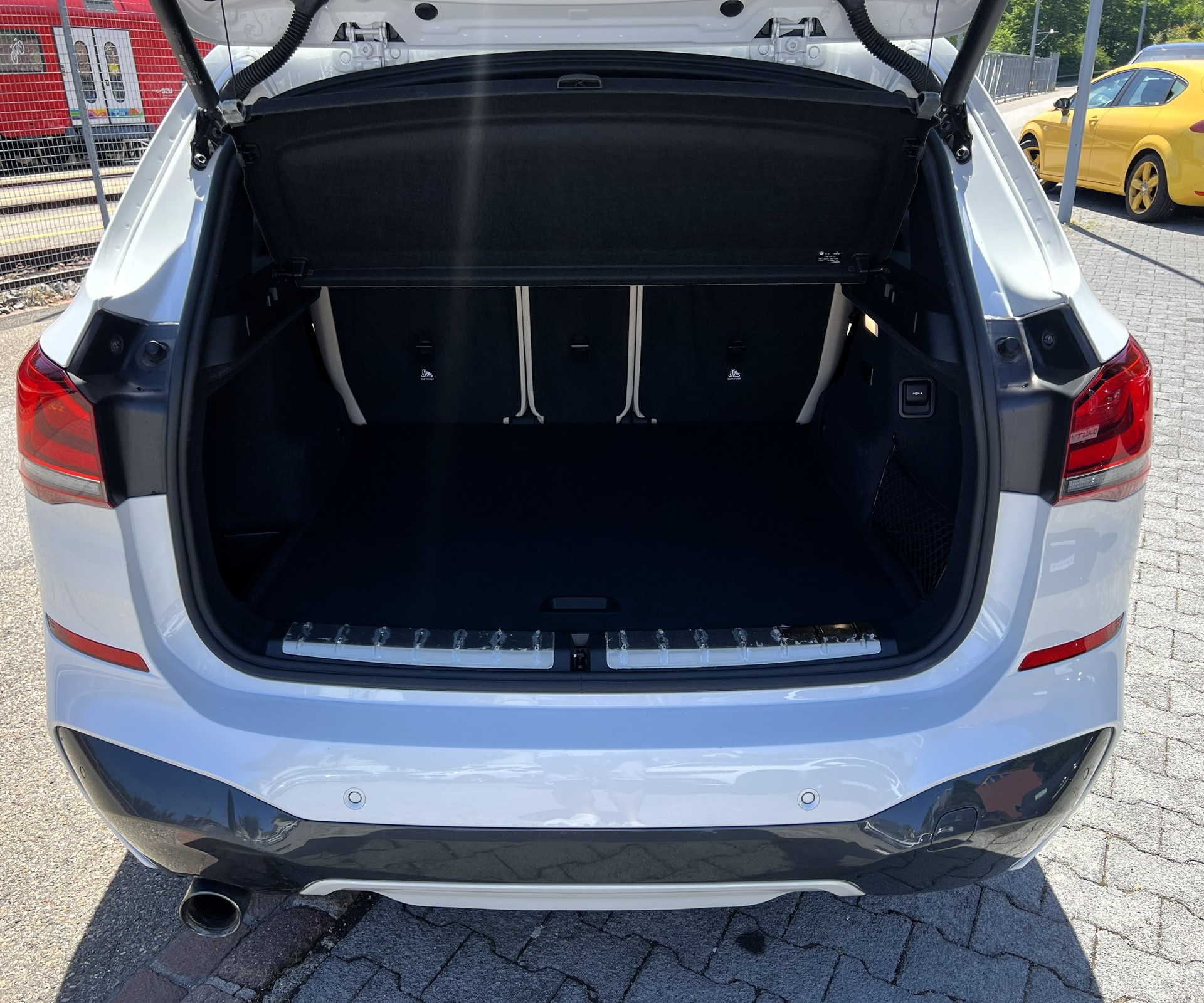 BMW X1 xDrive 25e M Sport Steptronic-image-12