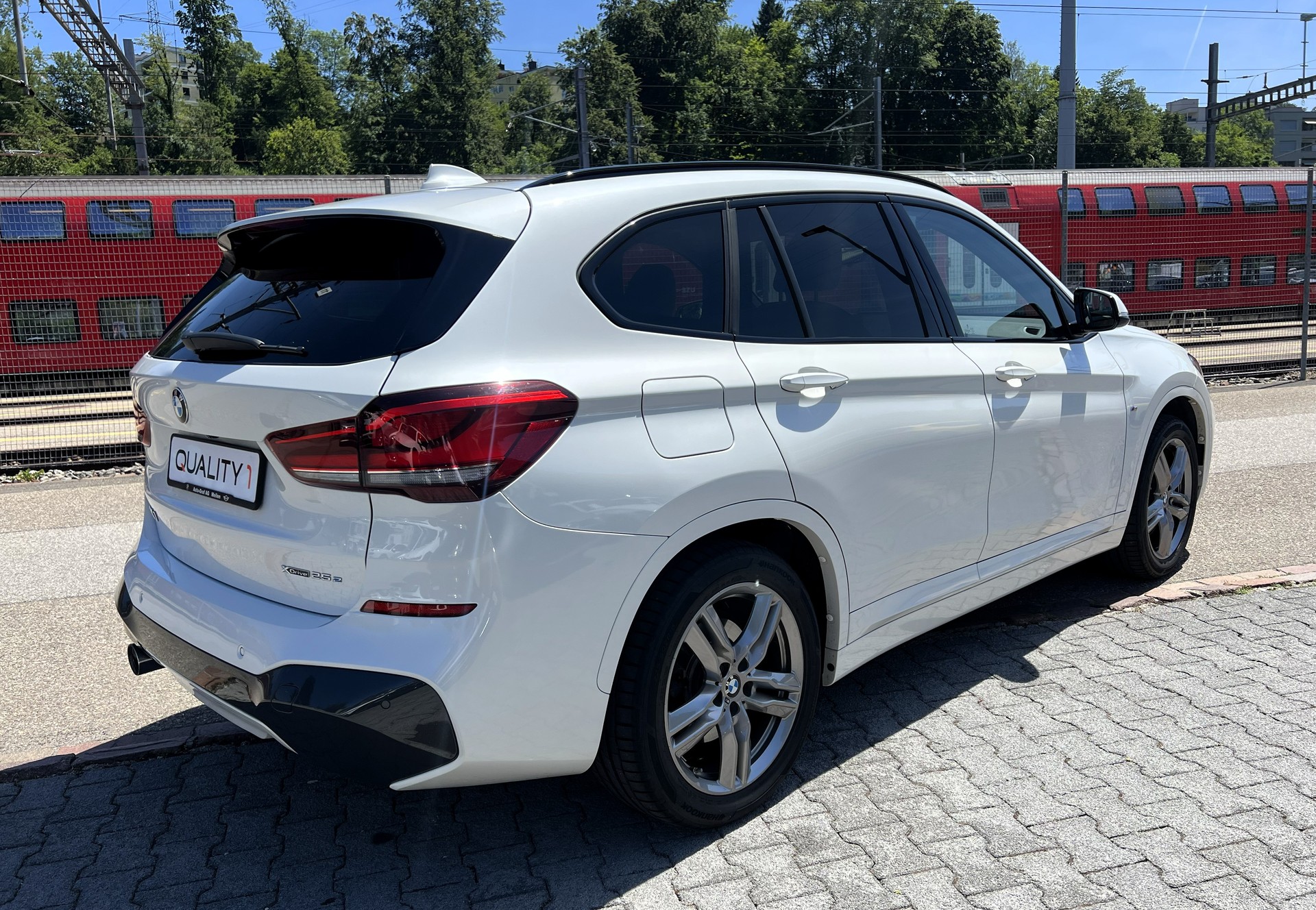 BMW X1 xDrive 25e M Sport Steptronic-image-4