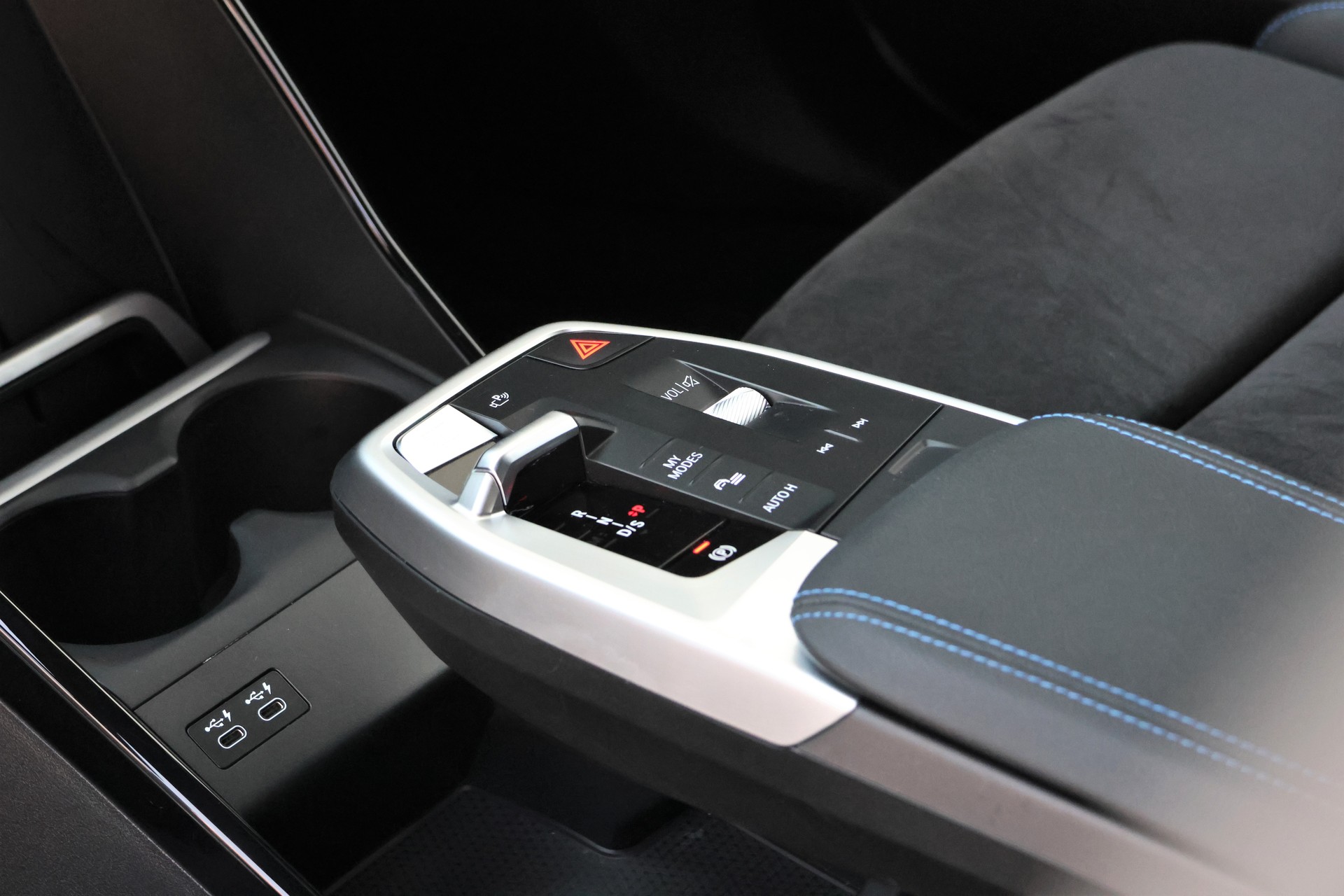 BMW 225e xDrive Active Tourer M Sport (CH)-image-10