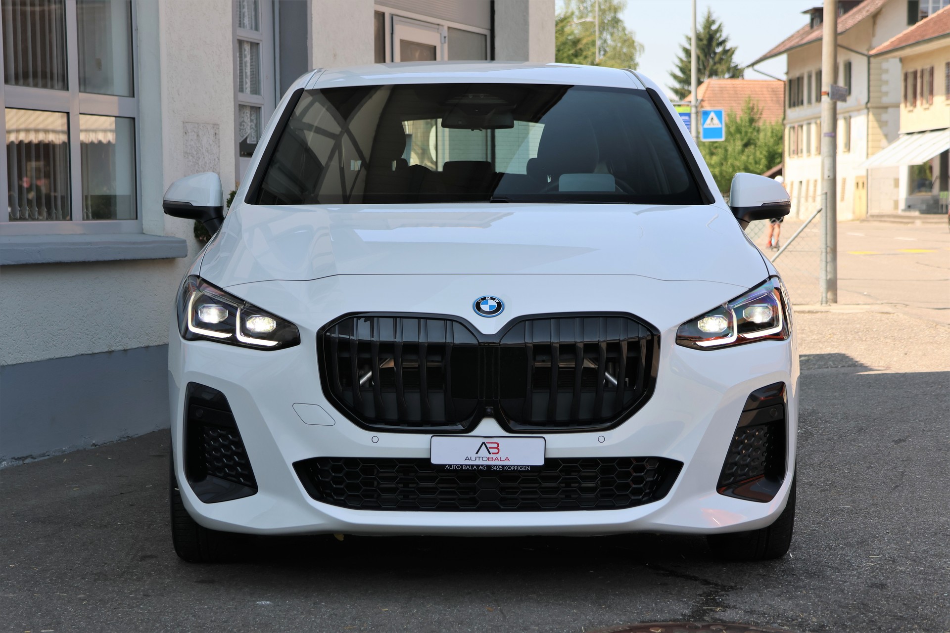 BMW 225e xDrive Active Tourer M Sport (CH)-image-1