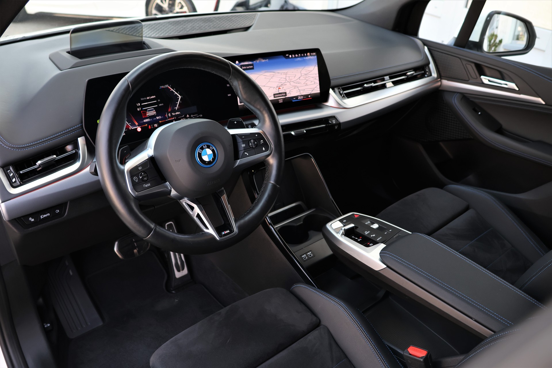 BMW 225e xDrive Active Tourer M Sport (CH)-image-9