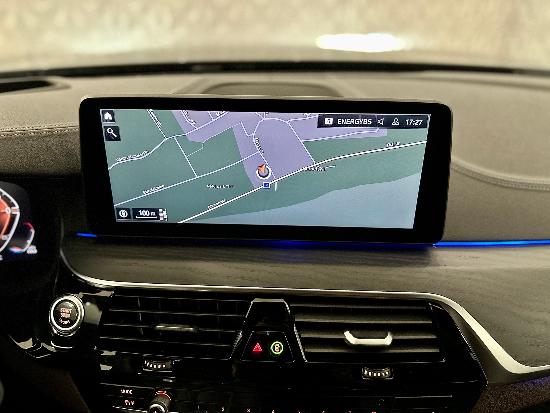 BMW 520d 48V Luxury Line Steptronic-image-19