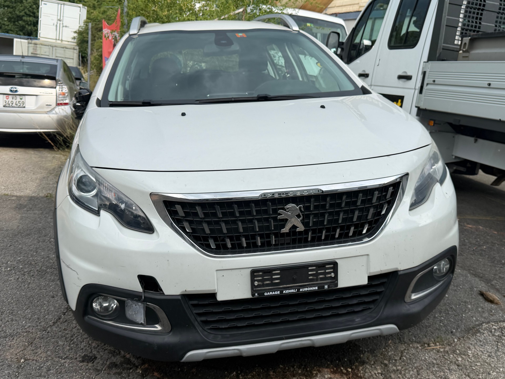 PEUGEOT 2008 1.2 PureTech Allure-image-0