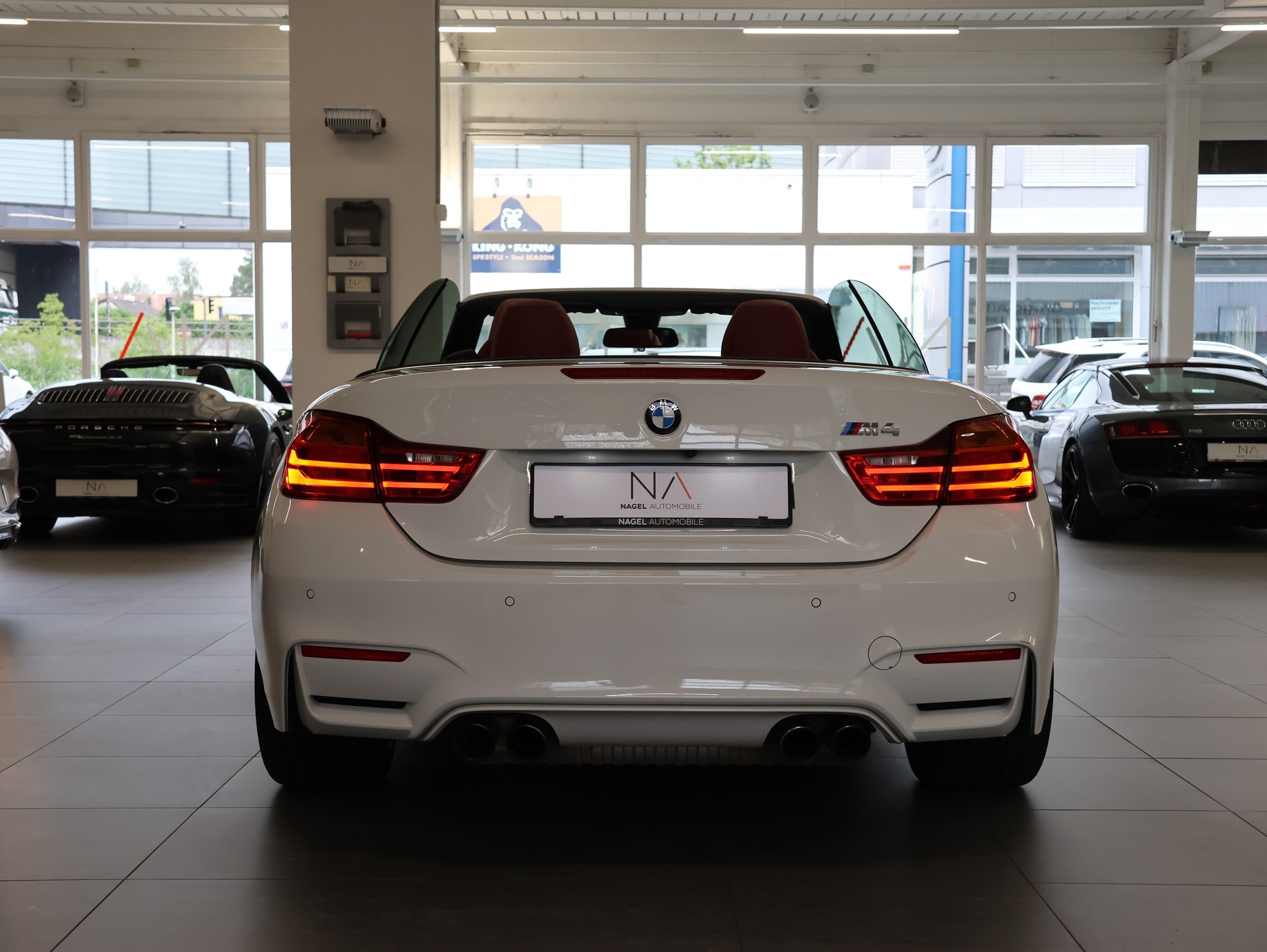 BMW M4 Cabriolet *Harmon Kardon* *360 Kamera* Sitzbelüftung*-image-5