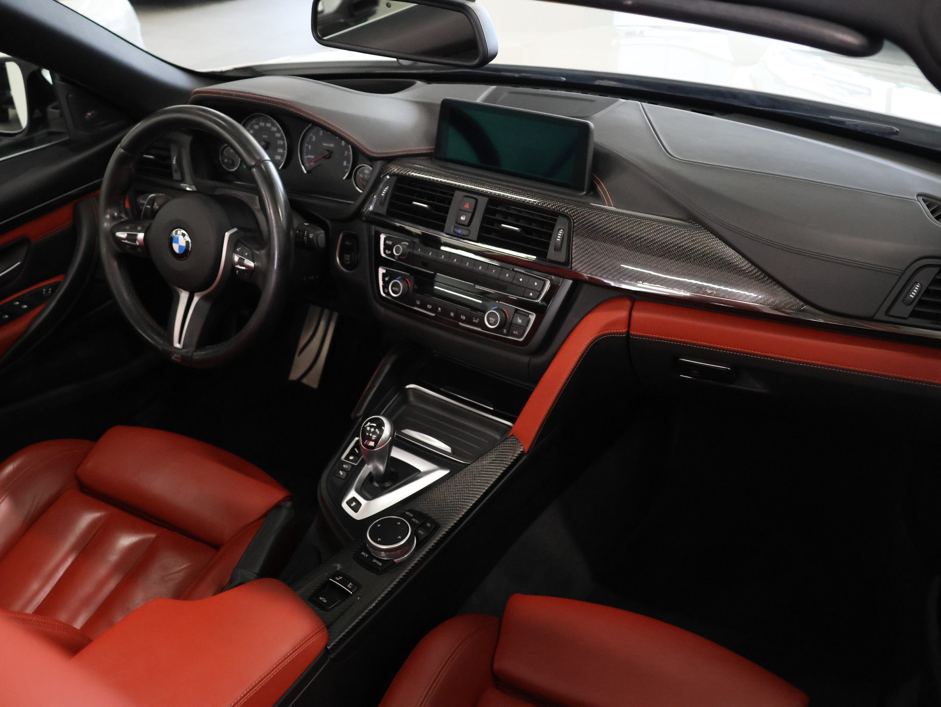 BMW M4 Cabriolet *Harmon Kardon* *360 Kamera* Sitzbelüftung*-image-27