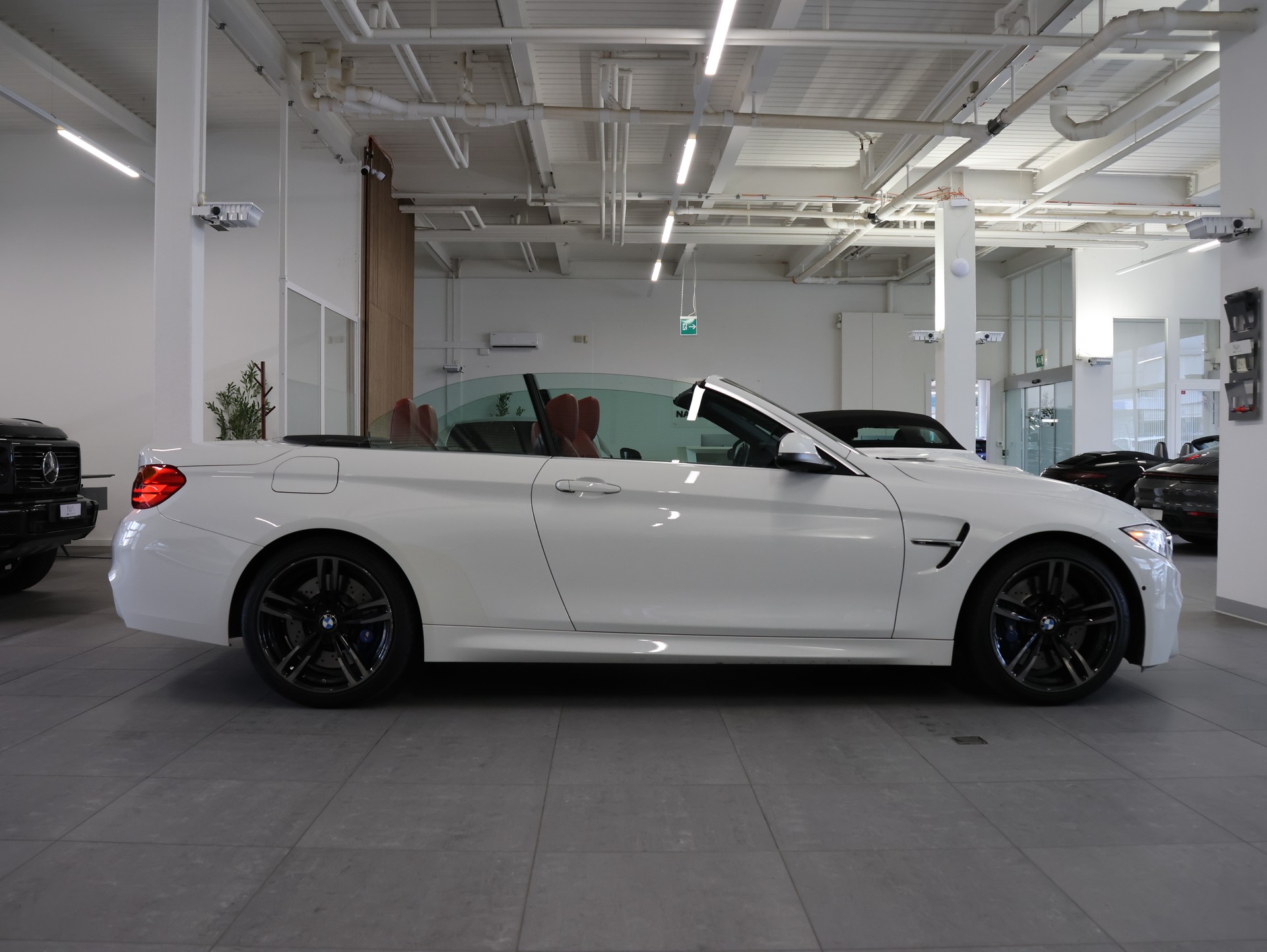 BMW M4 Cabriolet *Harmon Kardon* *360 Kamera* Sitzbelüftung*-image-7