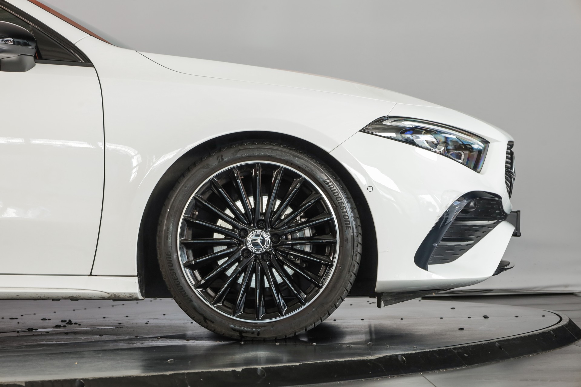 MERCEDES-BENZ A 180 7G-DCT-image-6