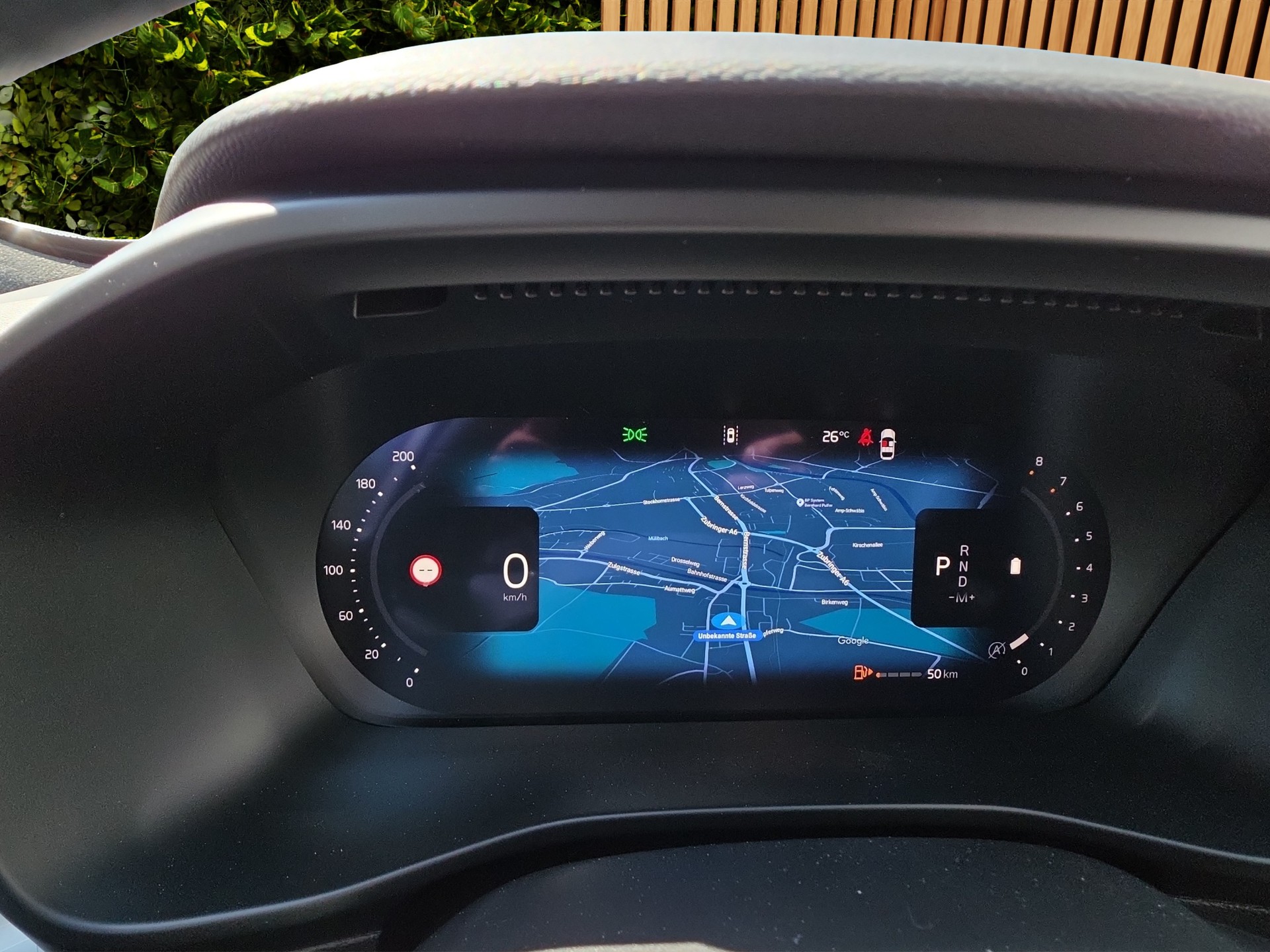 VOLVO XC40 2.0 B4 MH Black Edition-image-13
