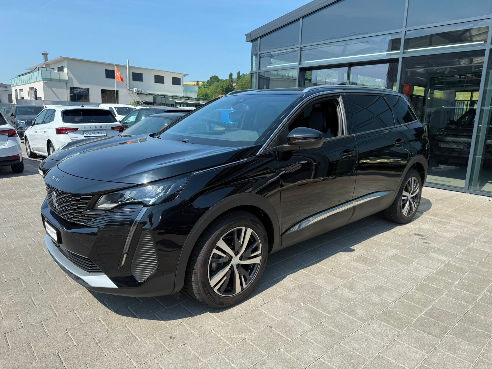 PEUGEOT 5008 1.5 BlueHDi Allure Pack EAT8-image-0