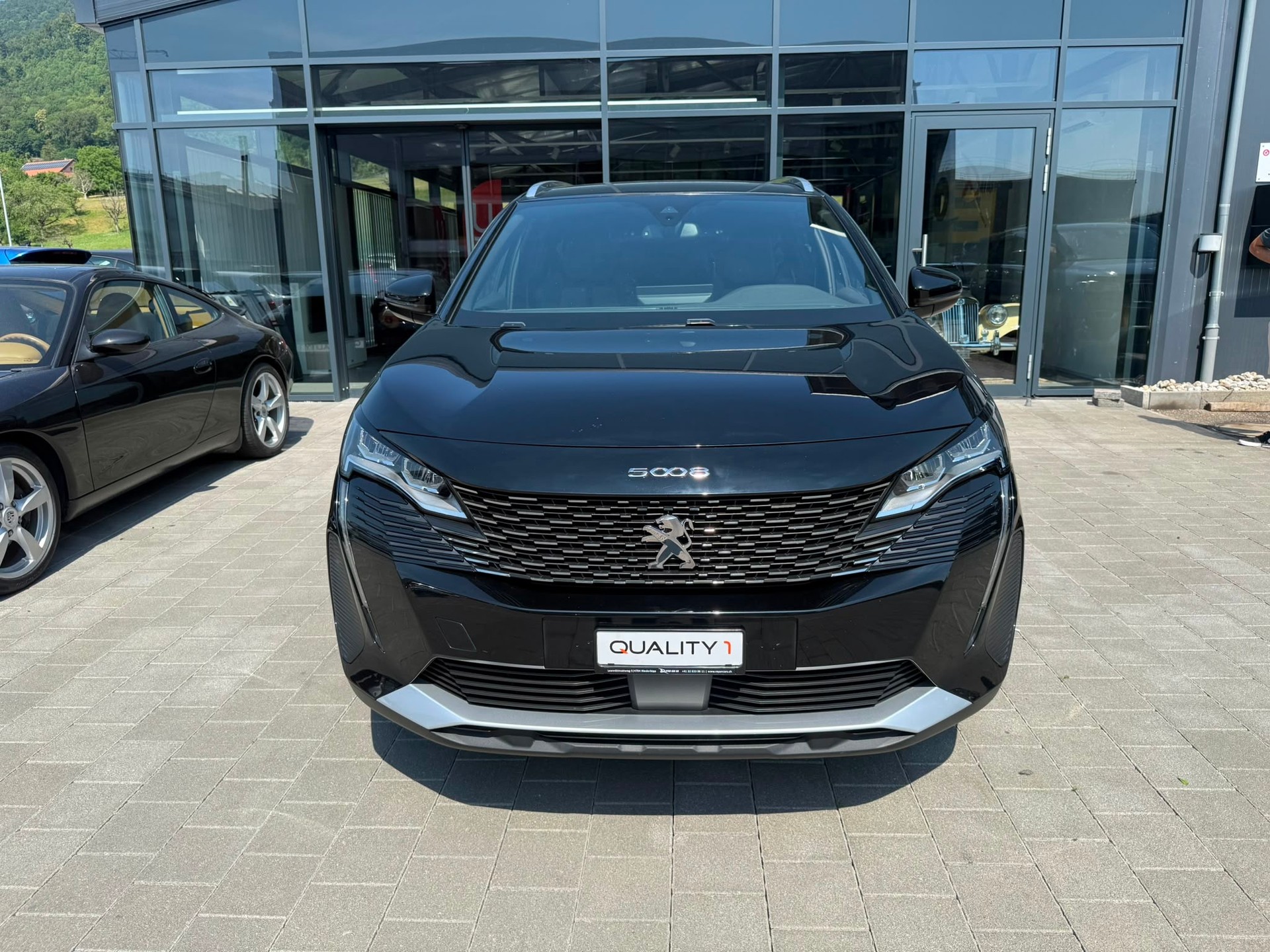 PEUGEOT 5008 1.5 BlueHDi Allure Pack EAT8-image-2