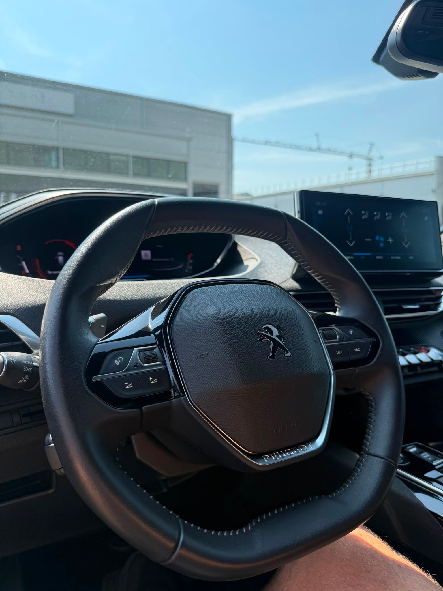 PEUGEOT 5008 1.5 BlueHDi Allure Pack EAT8-image-20